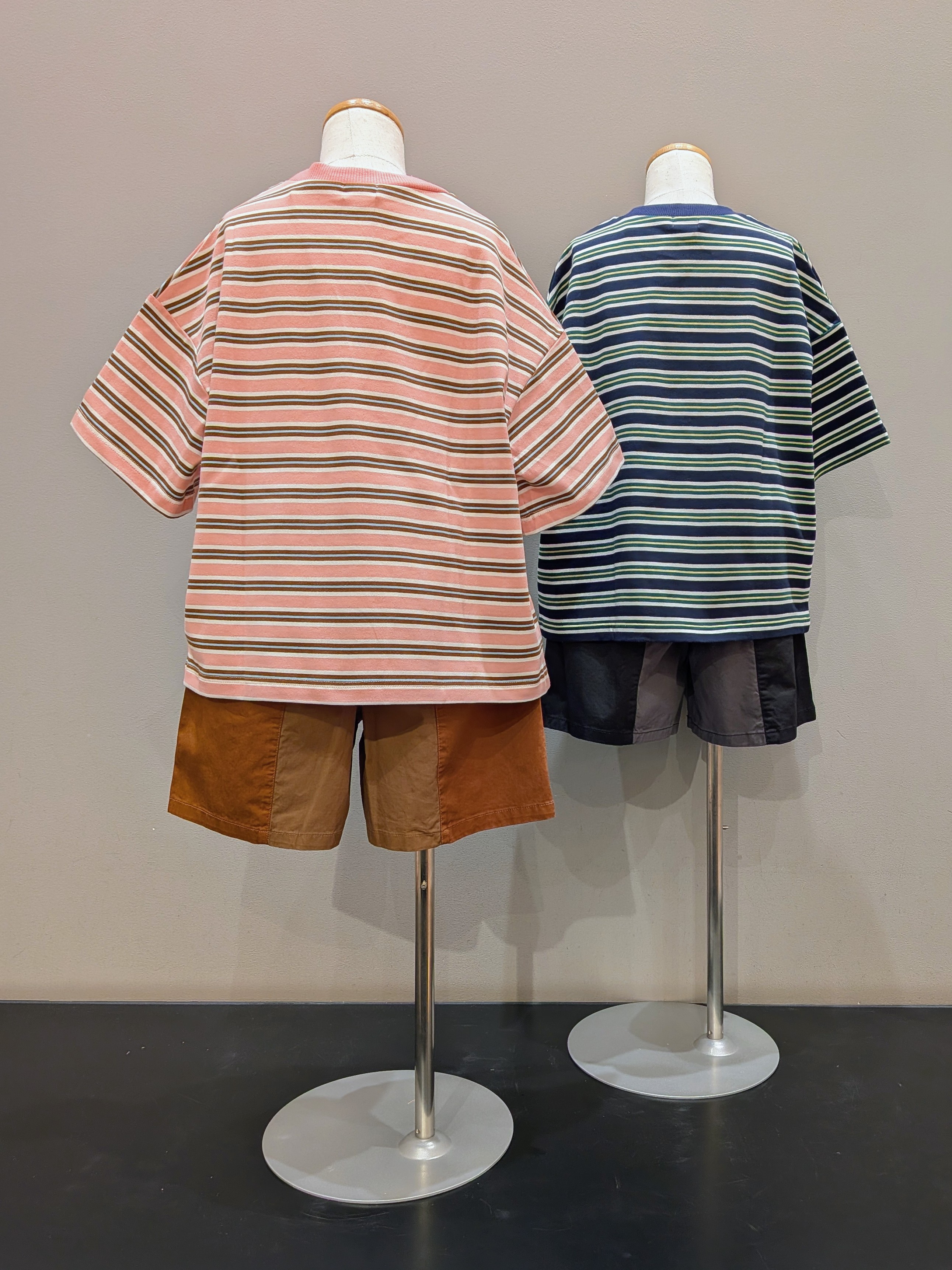 vacheさんの「SHOO･LA･RUE｜【100-150cm】マルチボーダーTシャツ」を使ったコーディネート