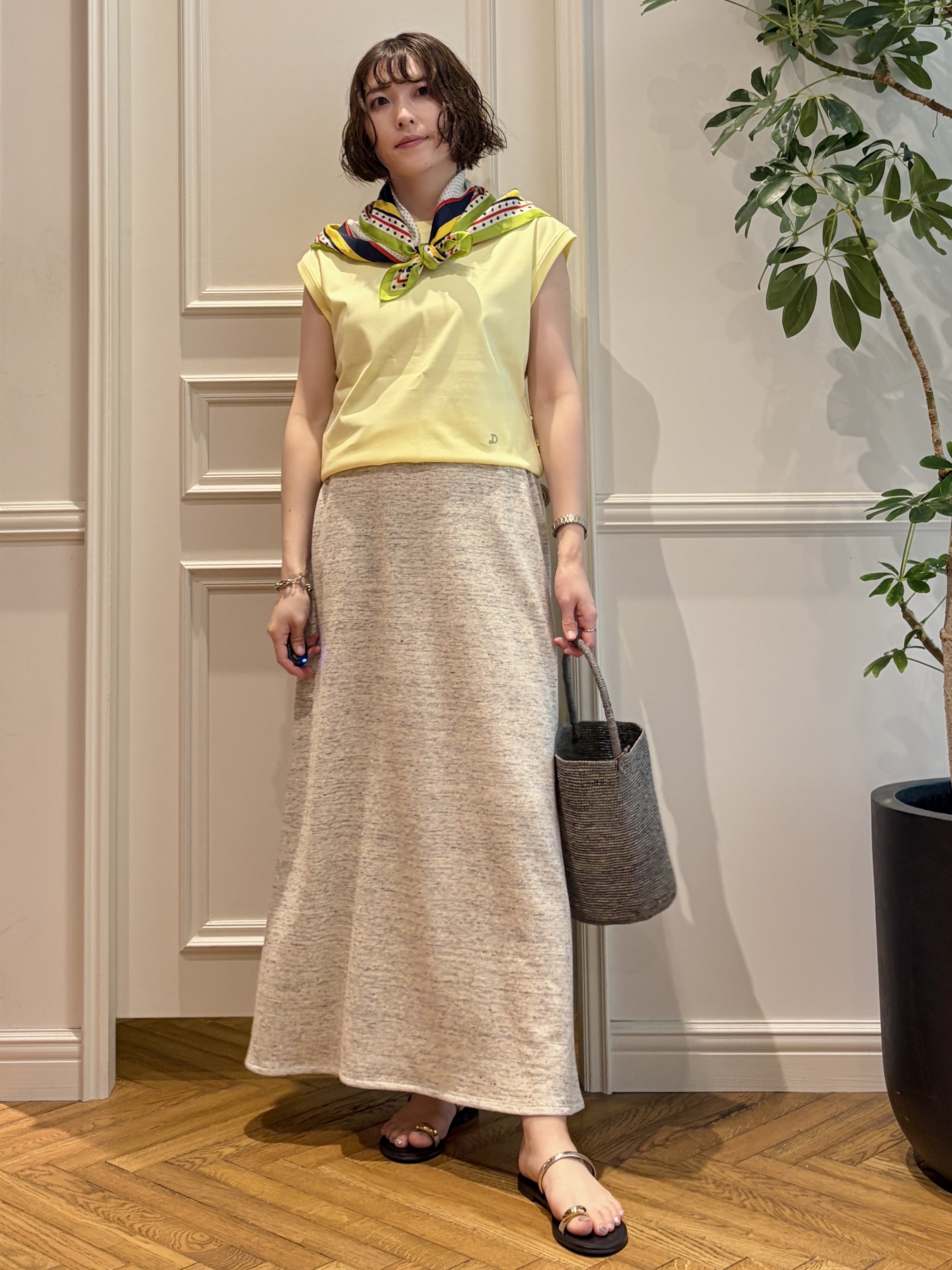 nakaoさんの「DRESSTERIOR｜MADE IN MADA（メイドインマダ）NAVIO バケツバッグ」を使ったコーディネート