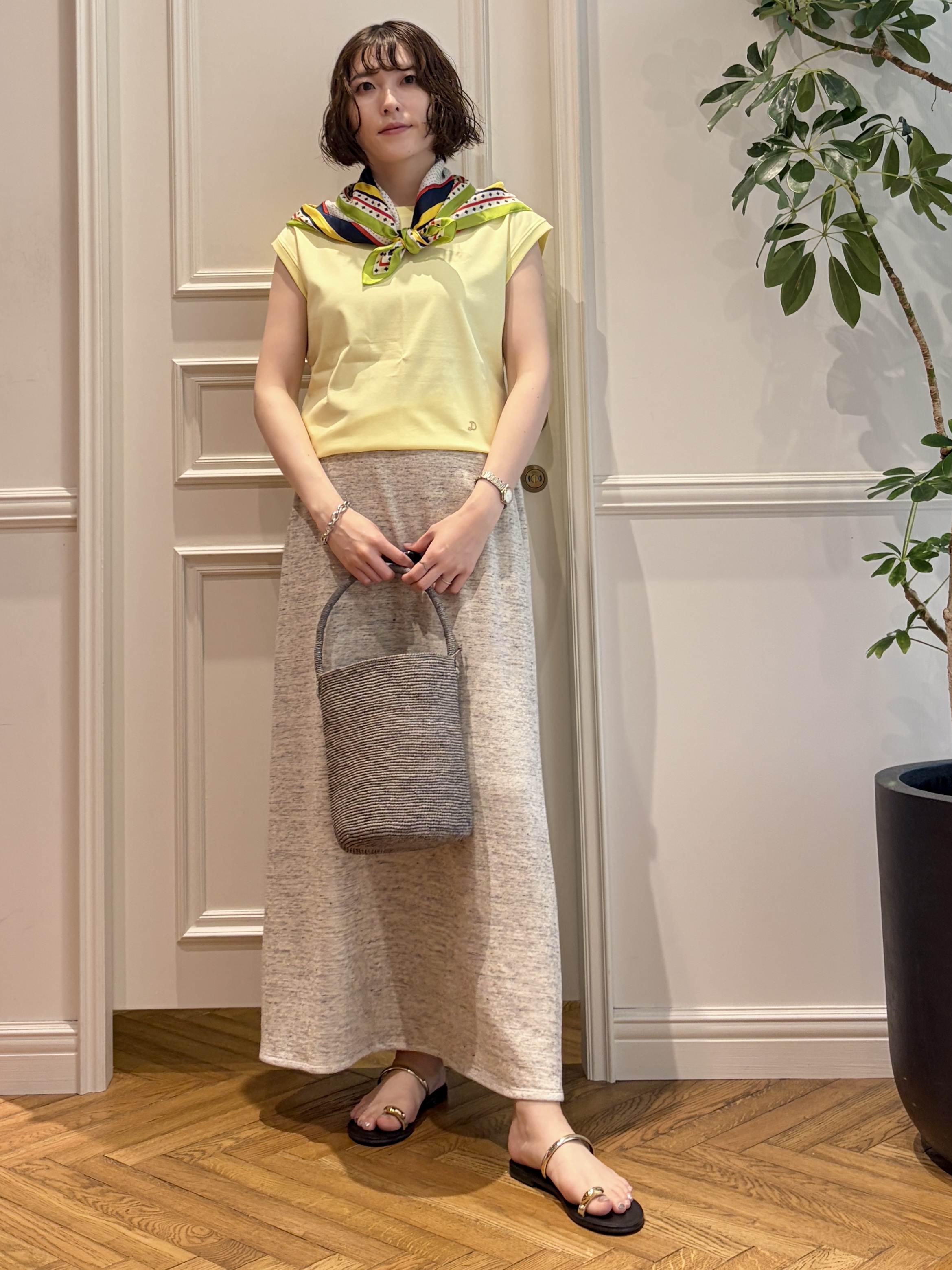 nakaoさんの「DRESSTERIOR｜MADE IN MADA（メイドインマダ）NAVIO バケツバッグ」を使ったコーディネート