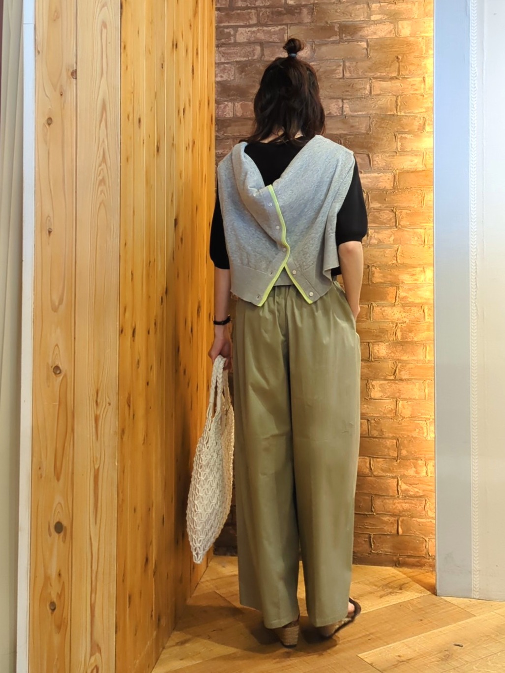 massuさんの「SHOO･LA･RUE｜【毎日洗える/S-LL/ひんやり/UV】上半身すっきり 二の腕見せない5分袖ニット」を使ったコーディネート
