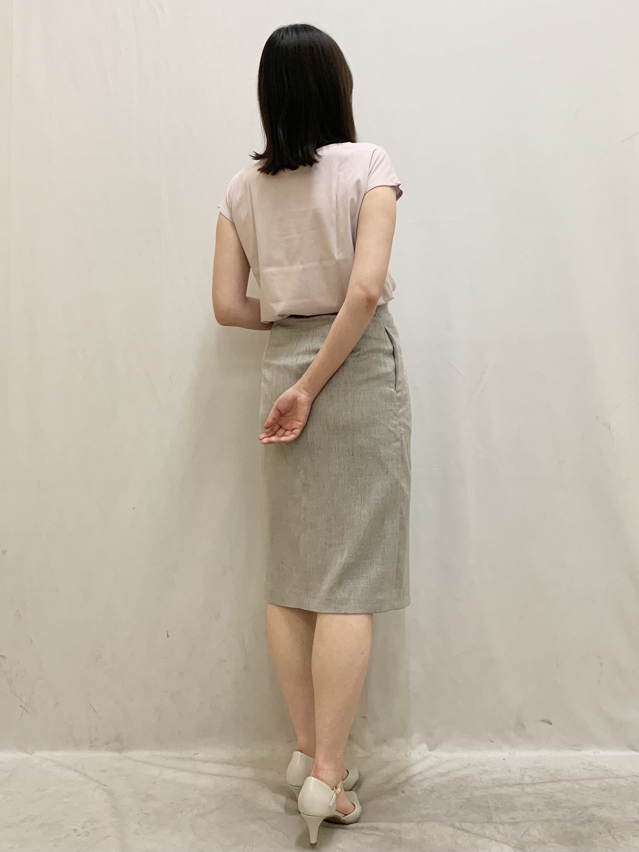 kasumiさんの「index｜【接触冷感】ビジューボタンカーディガン《抗ピリング／洗濯機OK》」を使ったコーディネート