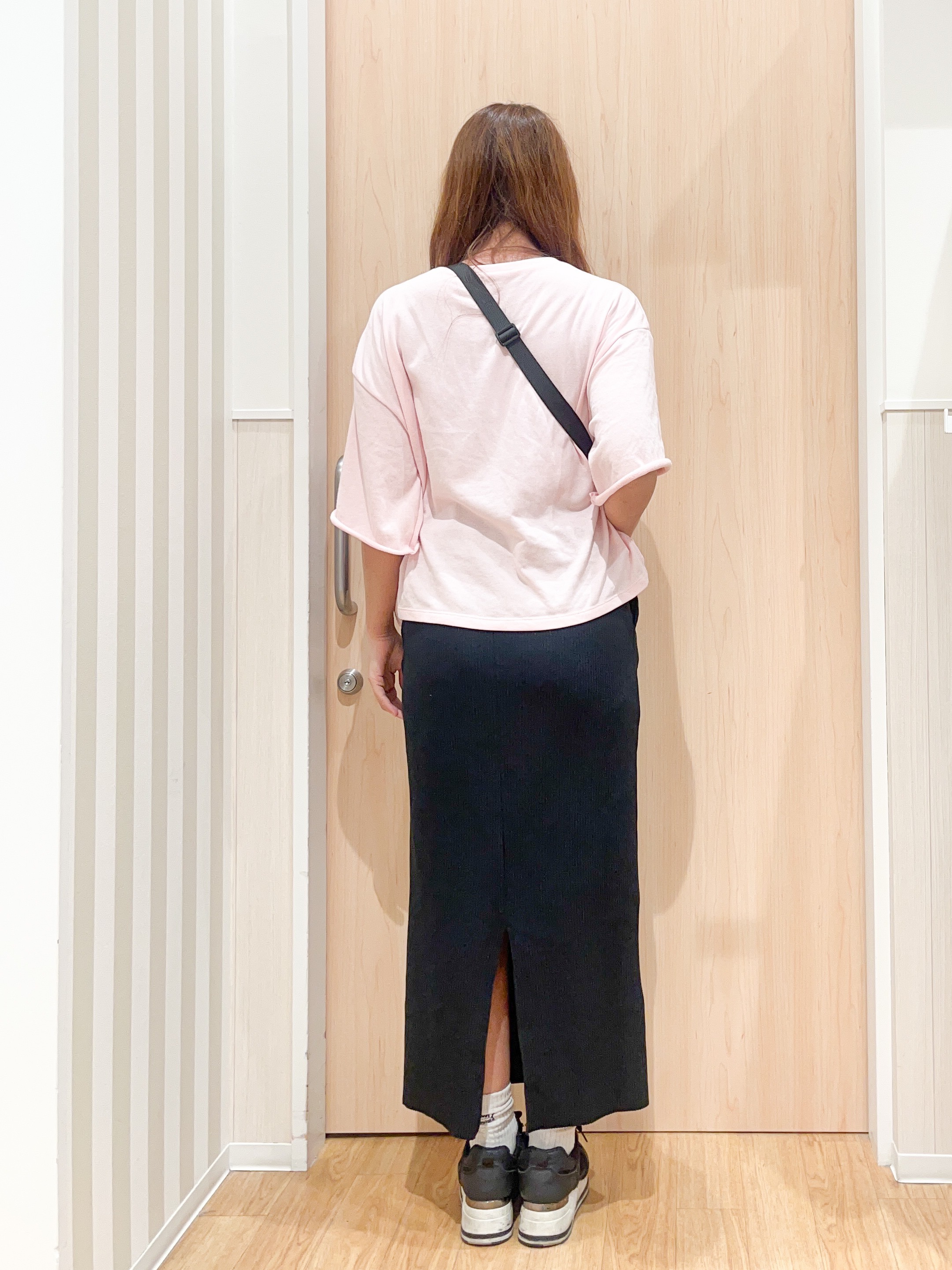 natsumiさんの「SHOO･LA･RUE｜【洗濯機可/S-LL/選べる6柄】切りっぱなしお袖がこなれカジュアル 5分袖シアーTシャツ」を使ったコーディネート