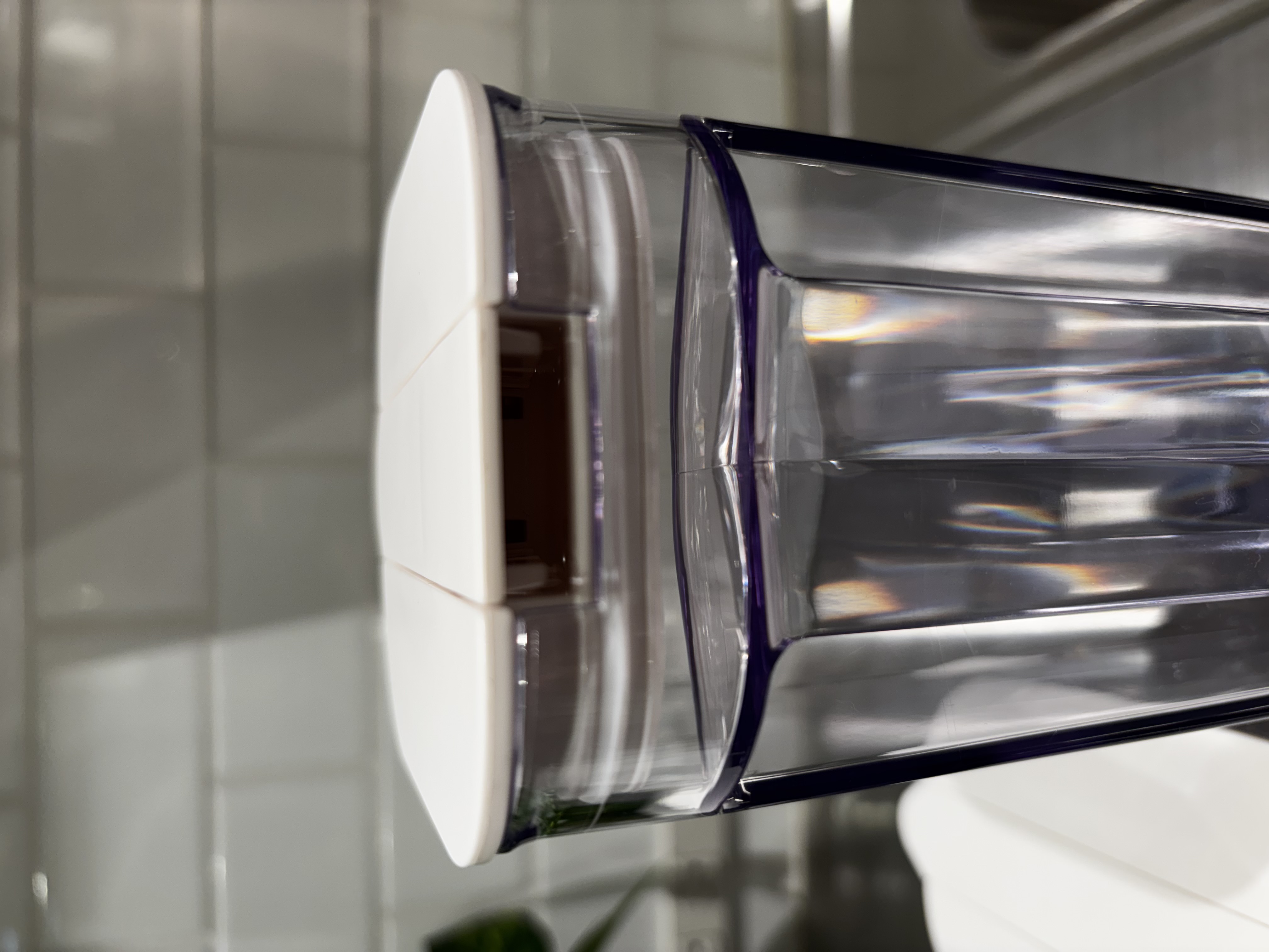 minoriさんの「212 KITCHEN STORE｜ドアポケットに収まる冷水筒 1.1L WH」を使ったコーディネート