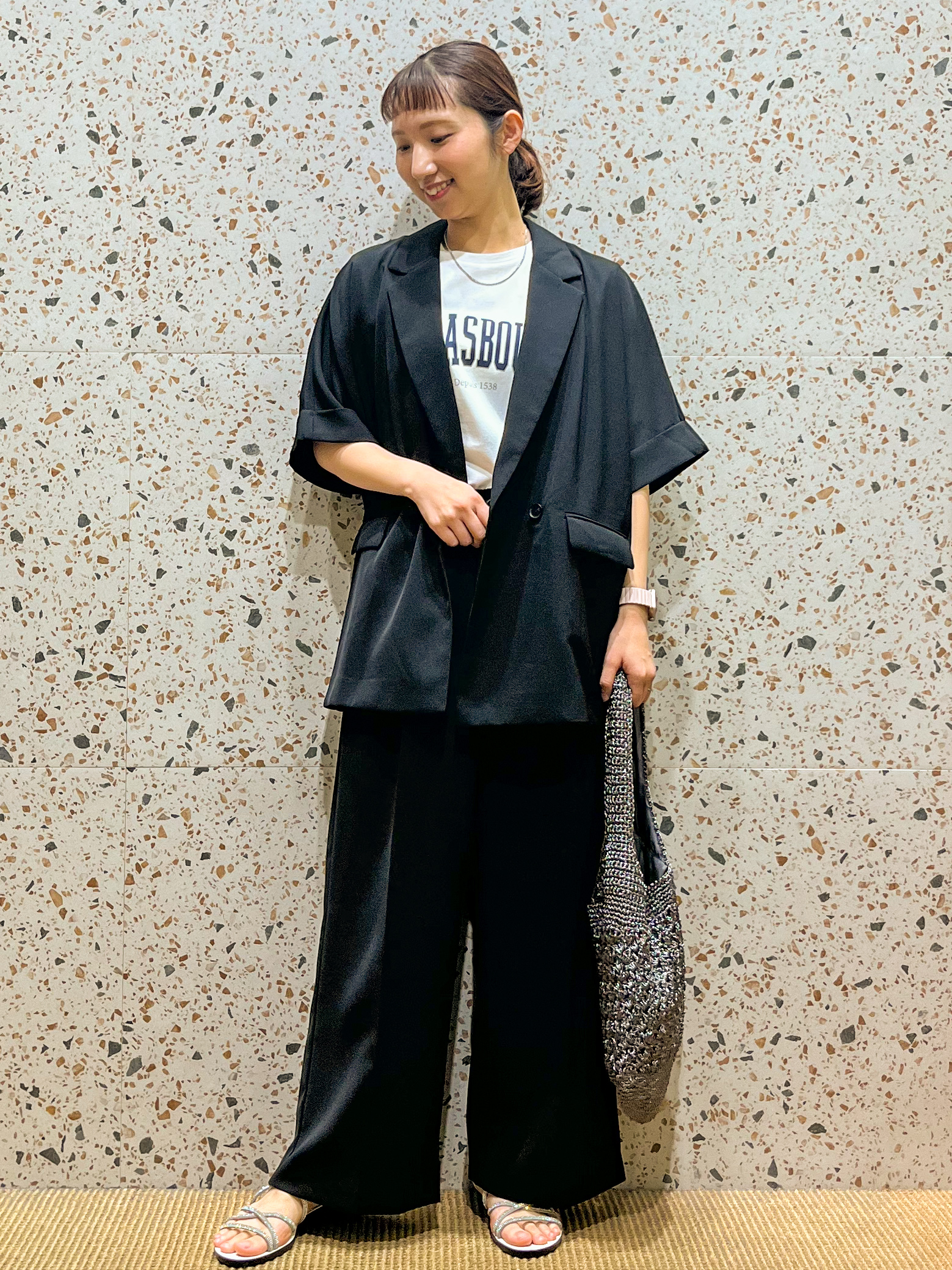 さくらさんの「OPAQUE.CLIP｜アソートロゴTシャツ【洗濯機OK】」を使ったコーディネート