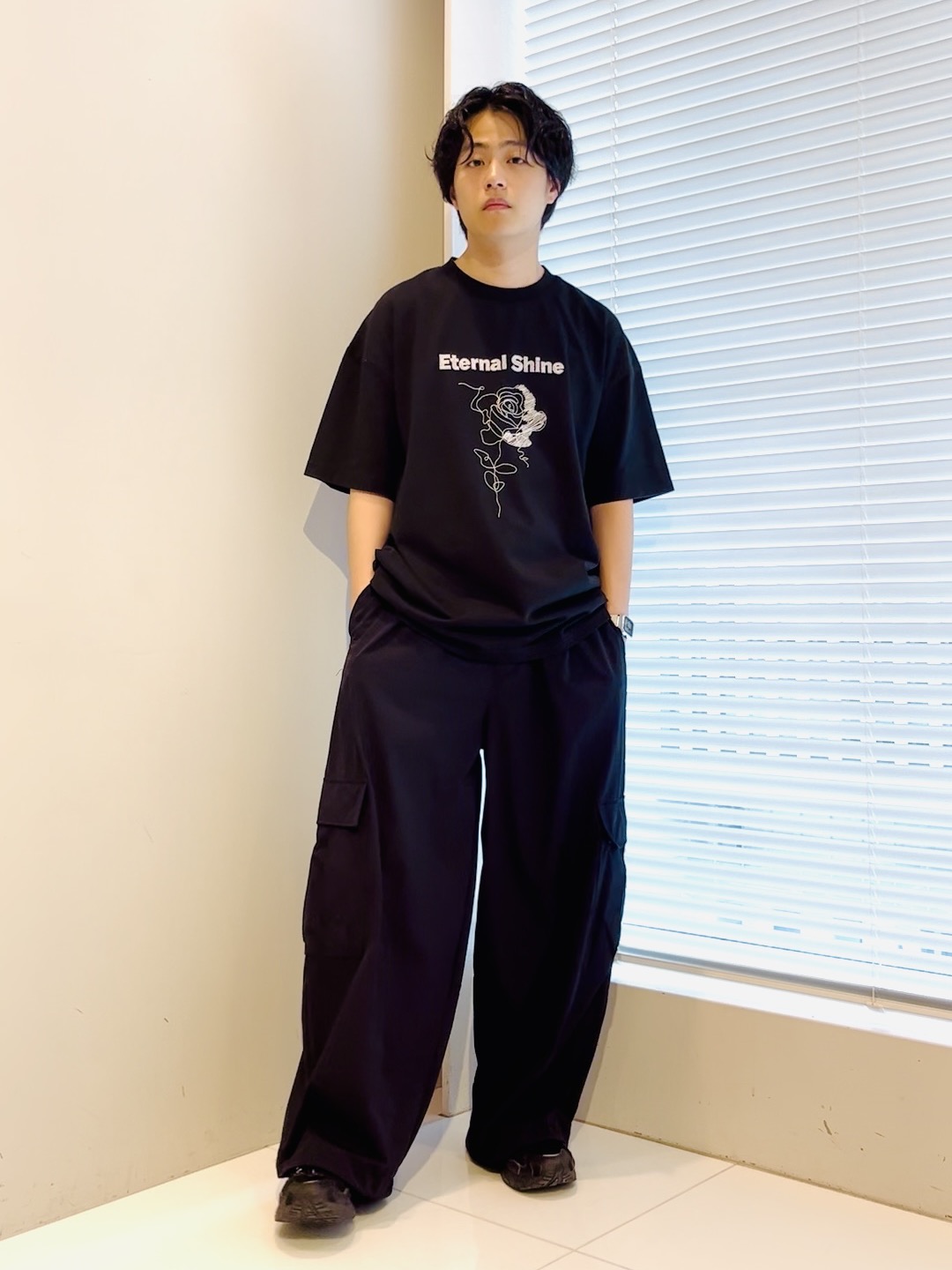 ワッキーさんの「tk.TAKEO KIKUCHI｜ロゴフラワー刺繍Tシャツ」を使ったコーディネート