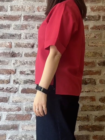 tokiさんの「THE SHOP TK｜【M-XL/二の腕カバー】さらり麻調メッシュ5分袖ブラウス」を使ったコーディネート