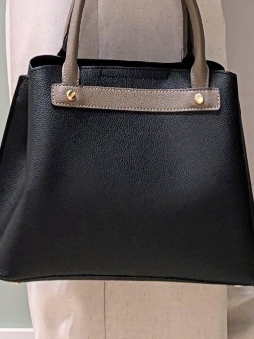 チグ♪さんの「grove｜【貴島明日香さん着用】ラメメッシュキーネックカーディガン」を使ったコーディネート
