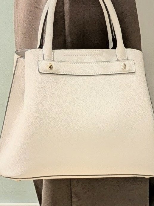 チグ♪さんの「grove｜【貴島明日香さん着用】ラメメッシュキーネックカーディガン」を使ったコーディネート