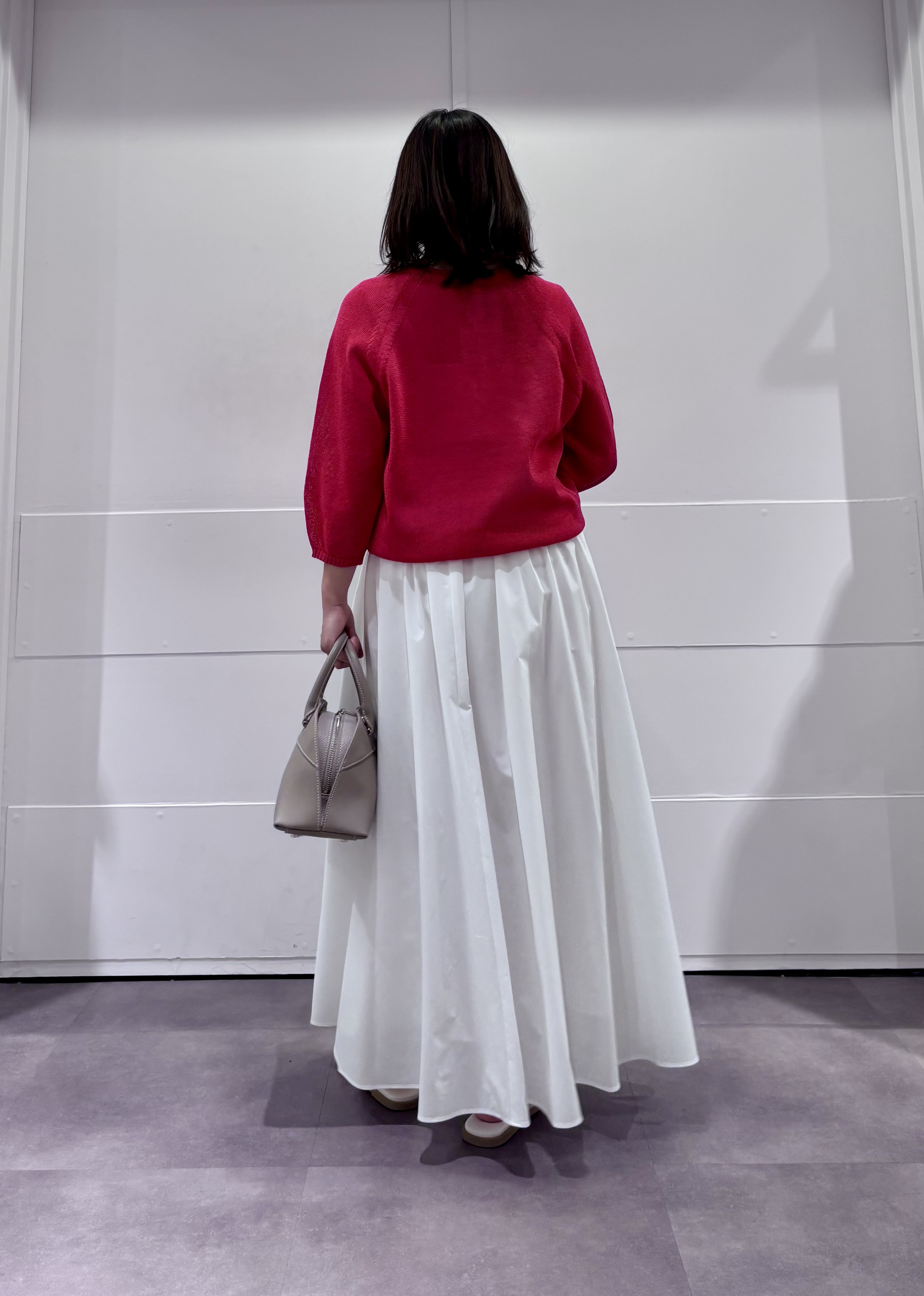 TOKOさんの「UNTITLED｜【洗える/ゆったり】クルーネックドライニット」を使ったコーディネート