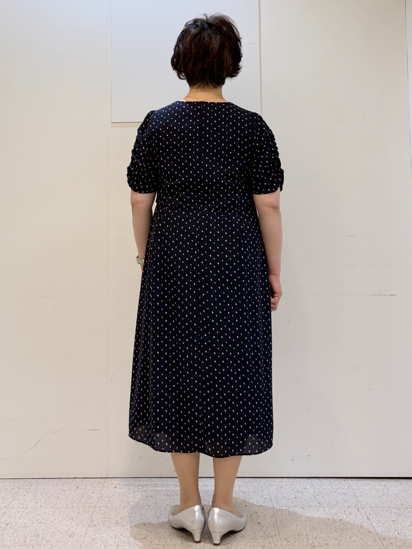 ヤスコさんの「Reflect｜小紋柄ジョーゼットワンピース」を使ったコーディネート