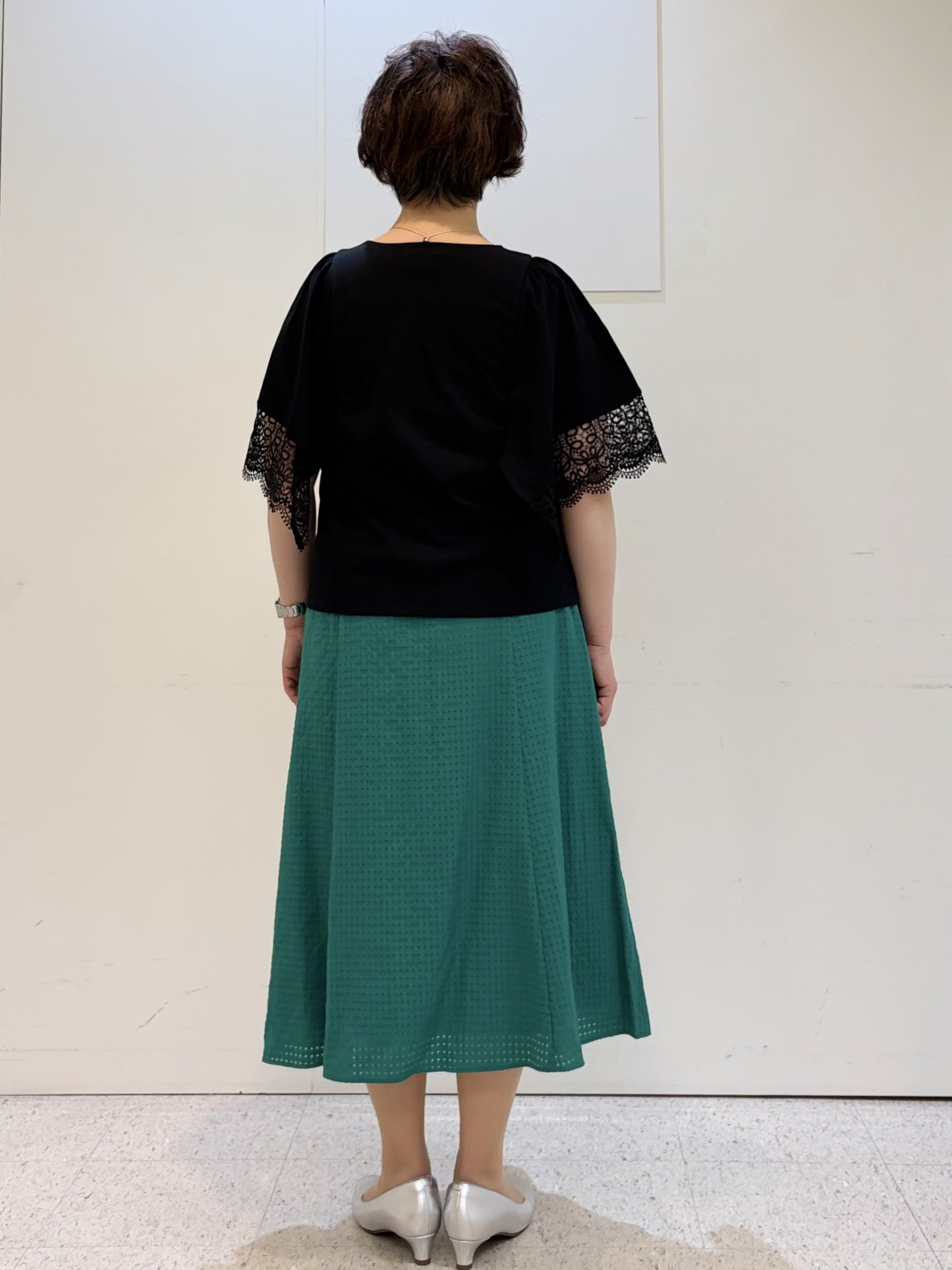 ヤスコさんの「Reflect｜【UVカット／接触冷感】レーススリーブジャージカットソー」を使ったコーディネート