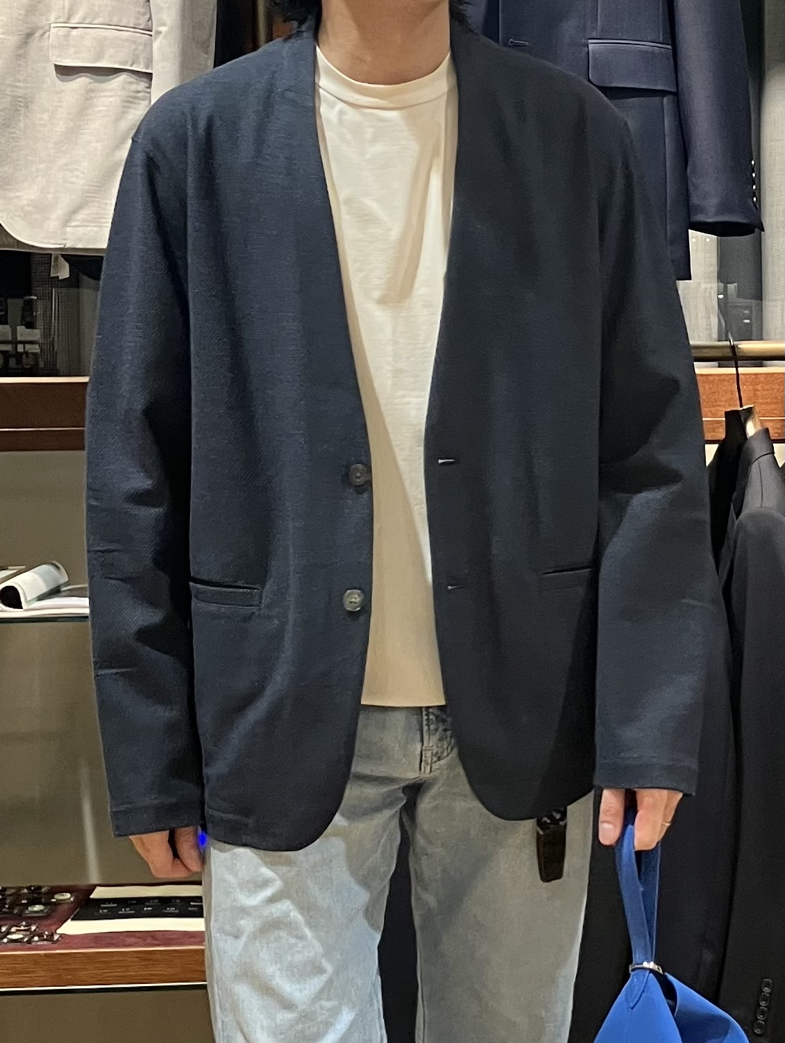 成田さんの「TAKEO KIKUCHI｜【抗菌防臭】バーズアイメッシュノーカラージャケット」を使ったコーディネート
