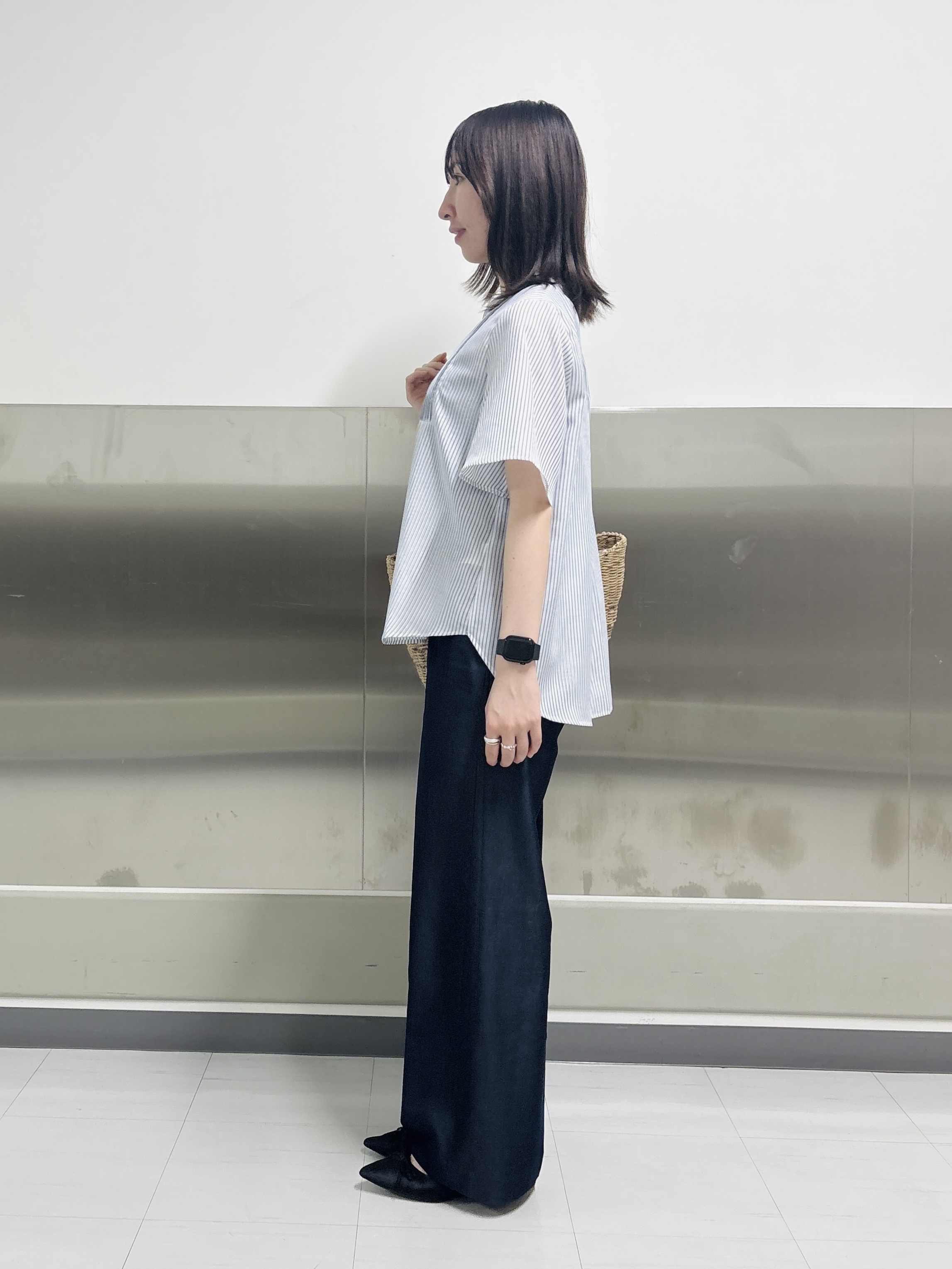 Yoshimiさんの「INDIVI｜【洗える／UVケア／SETUP可能】デニムライクワイドパンツ」を使ったコーディネート