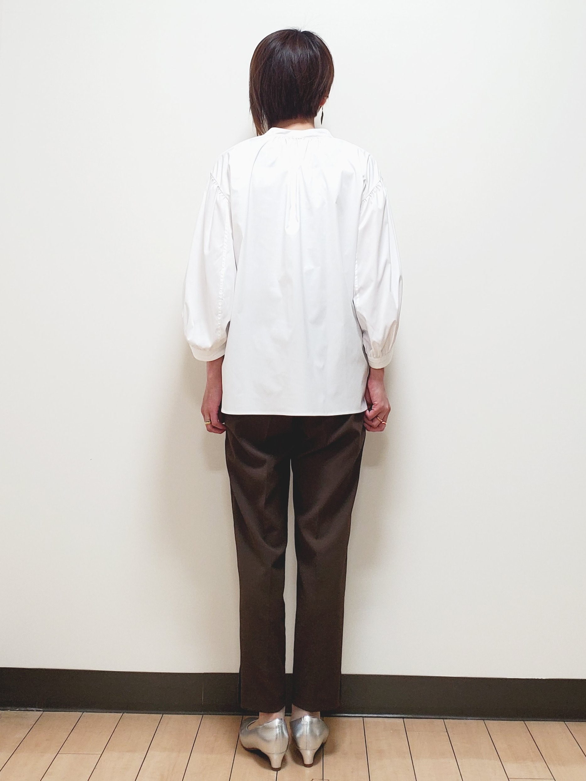 yuuさんの「Reflect｜ボリュームスリーブプルオーバーブラウス」を使ったコーディネート