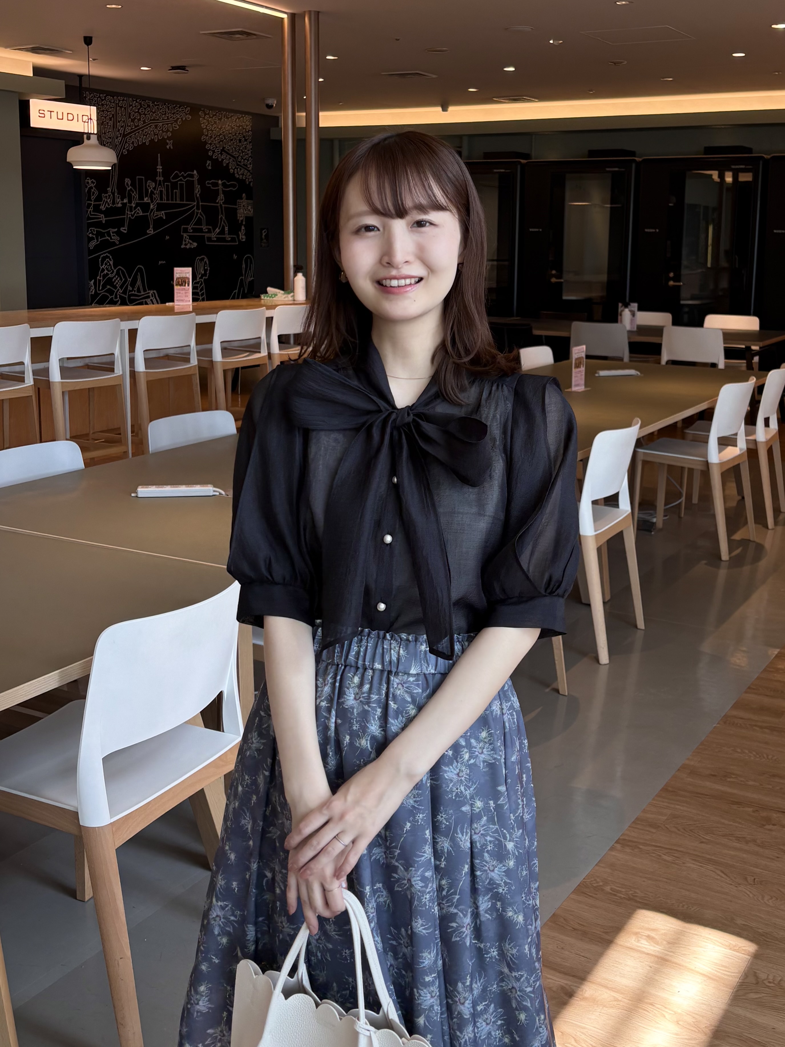 みさかさんの「index｜オーガンシアーリボンフリルブラウス【洗濯機OK／イージーアイロン】」を使ったコーディネート