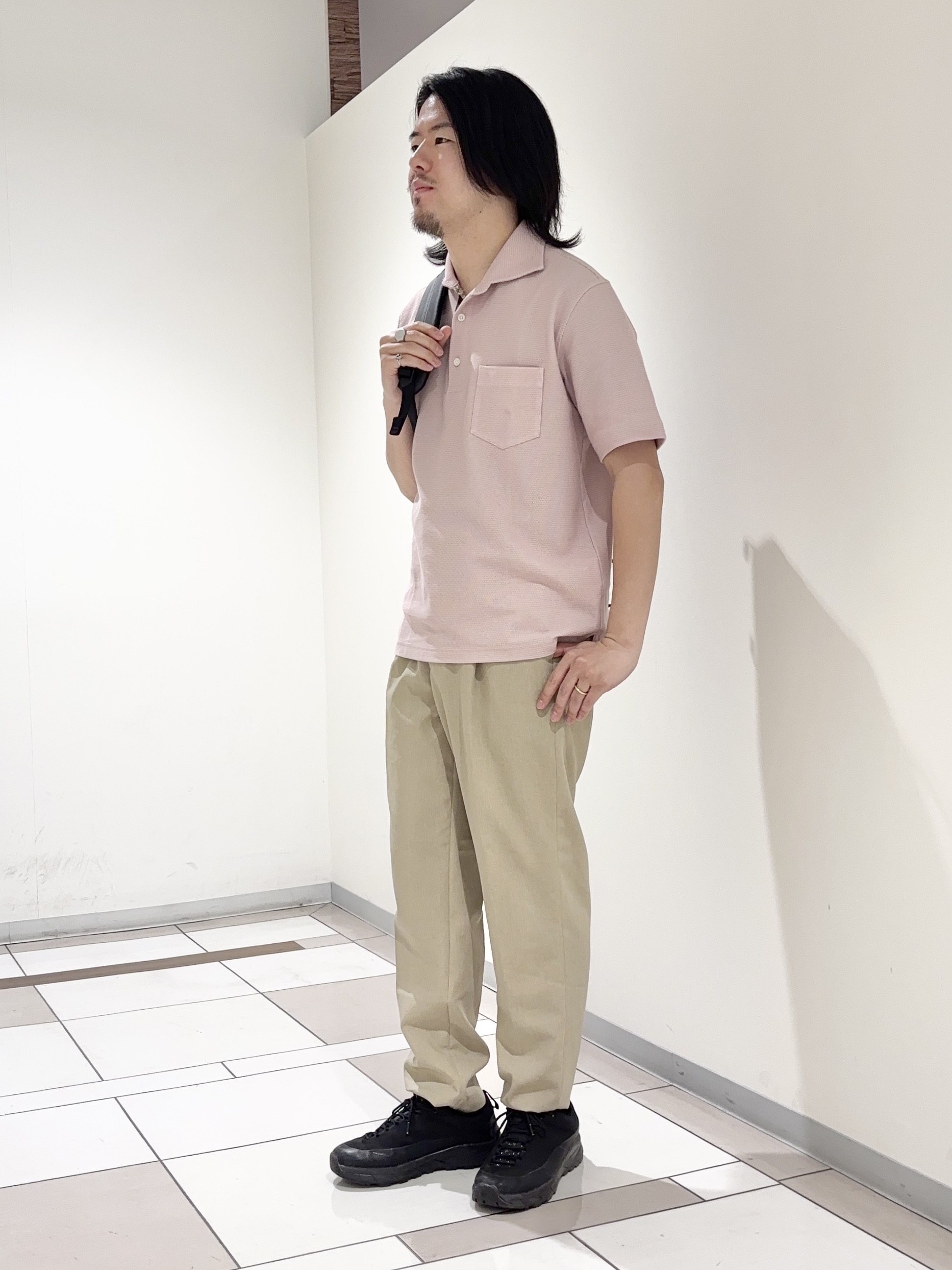 及川さんの「TAKEO KIKUCHI｜【抗菌防臭】ステイフレッシュ ポロシャツ」を使ったコーディネート