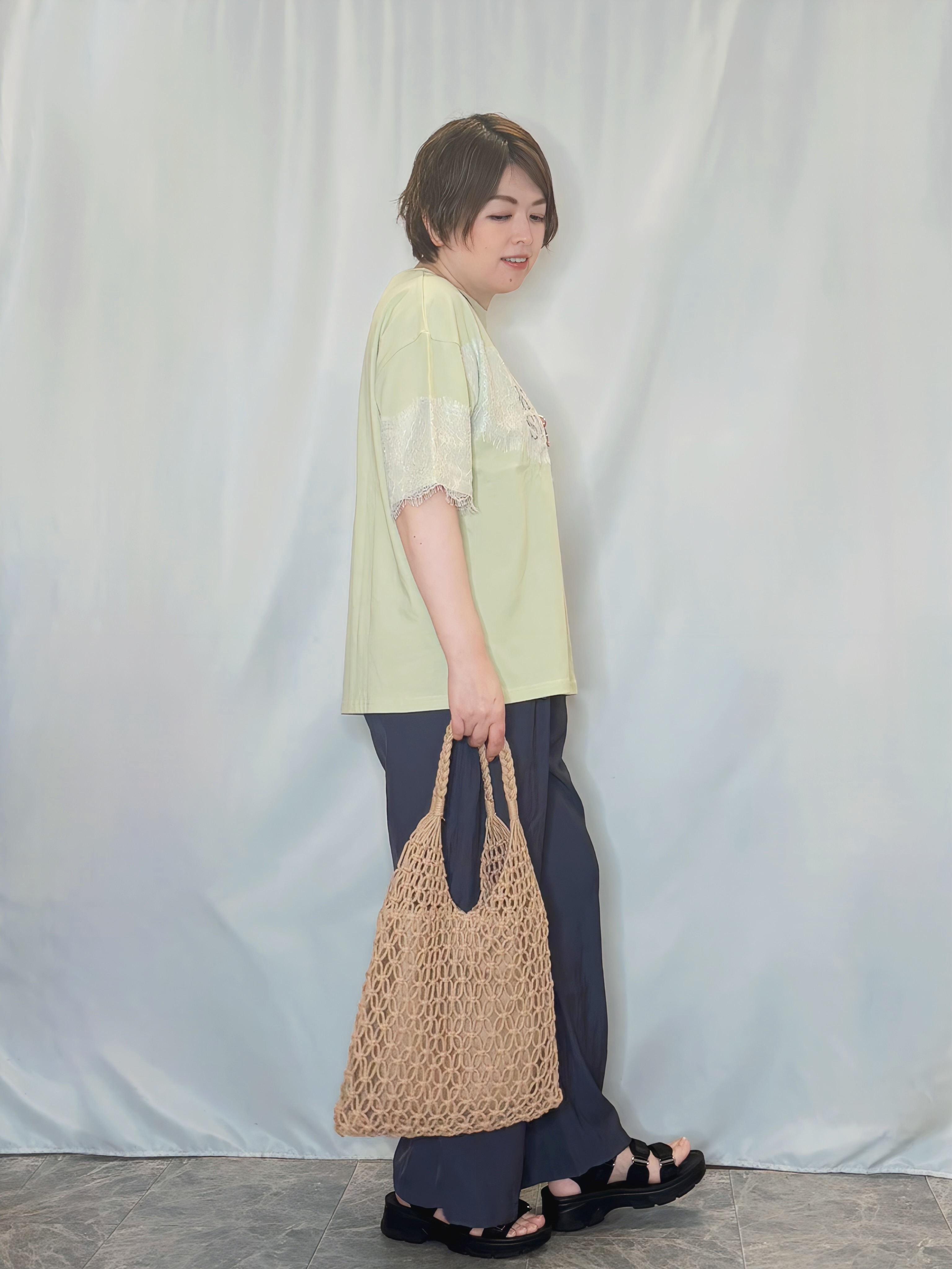 たみさんの「SHOO･LA･RUE｜【ひんやり/洗濯機可】レースデザインでこなれ見え ロゴプリントTシャツ」を使ったコーディネート