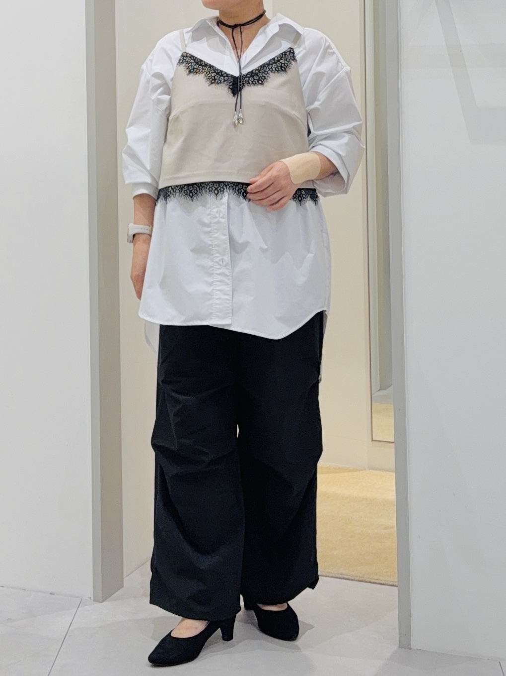 タナさんの「THE SHOP TK｜【セットアップ可】麻調 レース切り替えキャミ」を使ったコーディネート