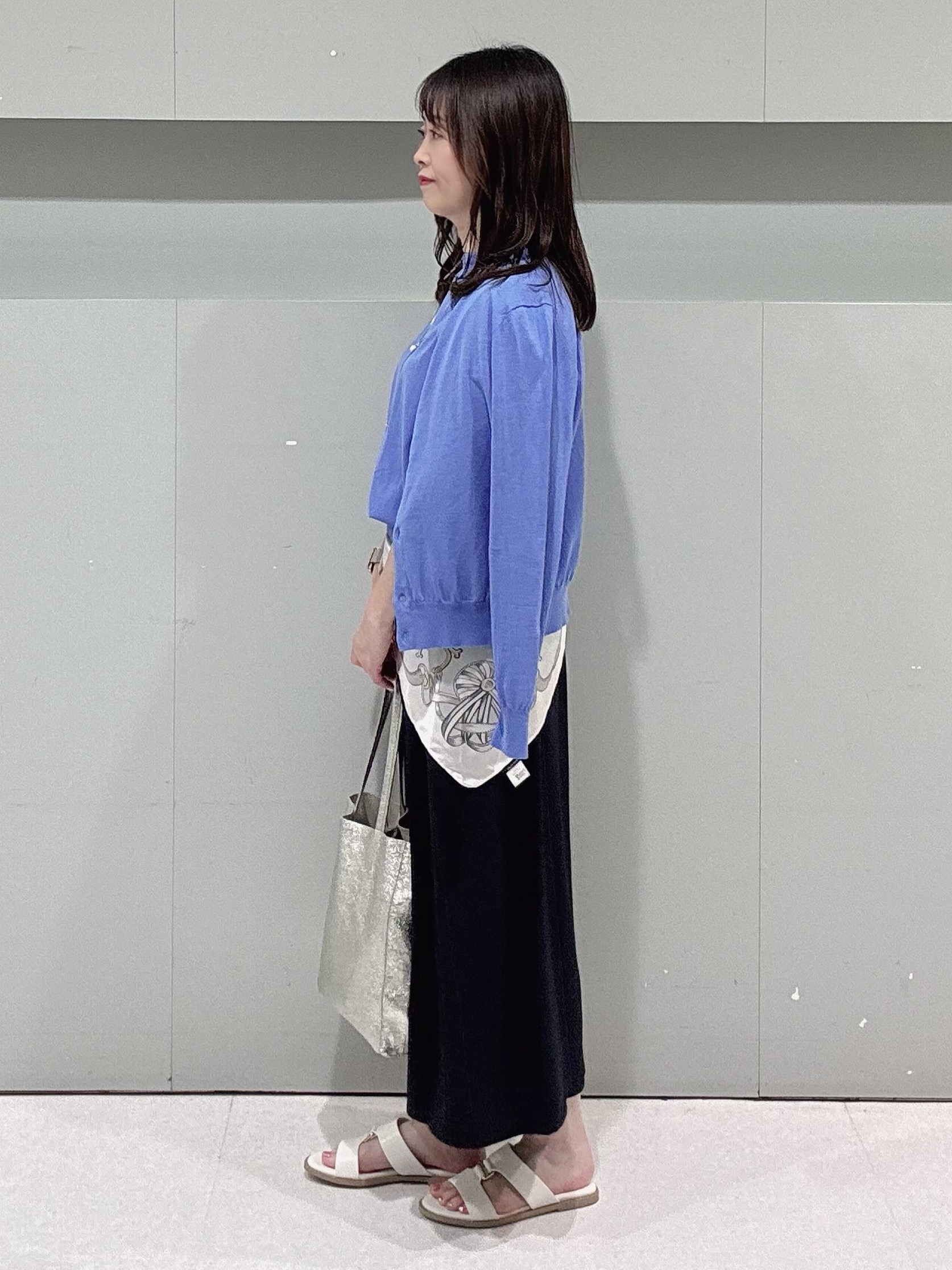 makiさんの「UNTITLED｜【9色展開/アンサンブル可】コットンクルーネックカーディガン」を使ったコーディネート