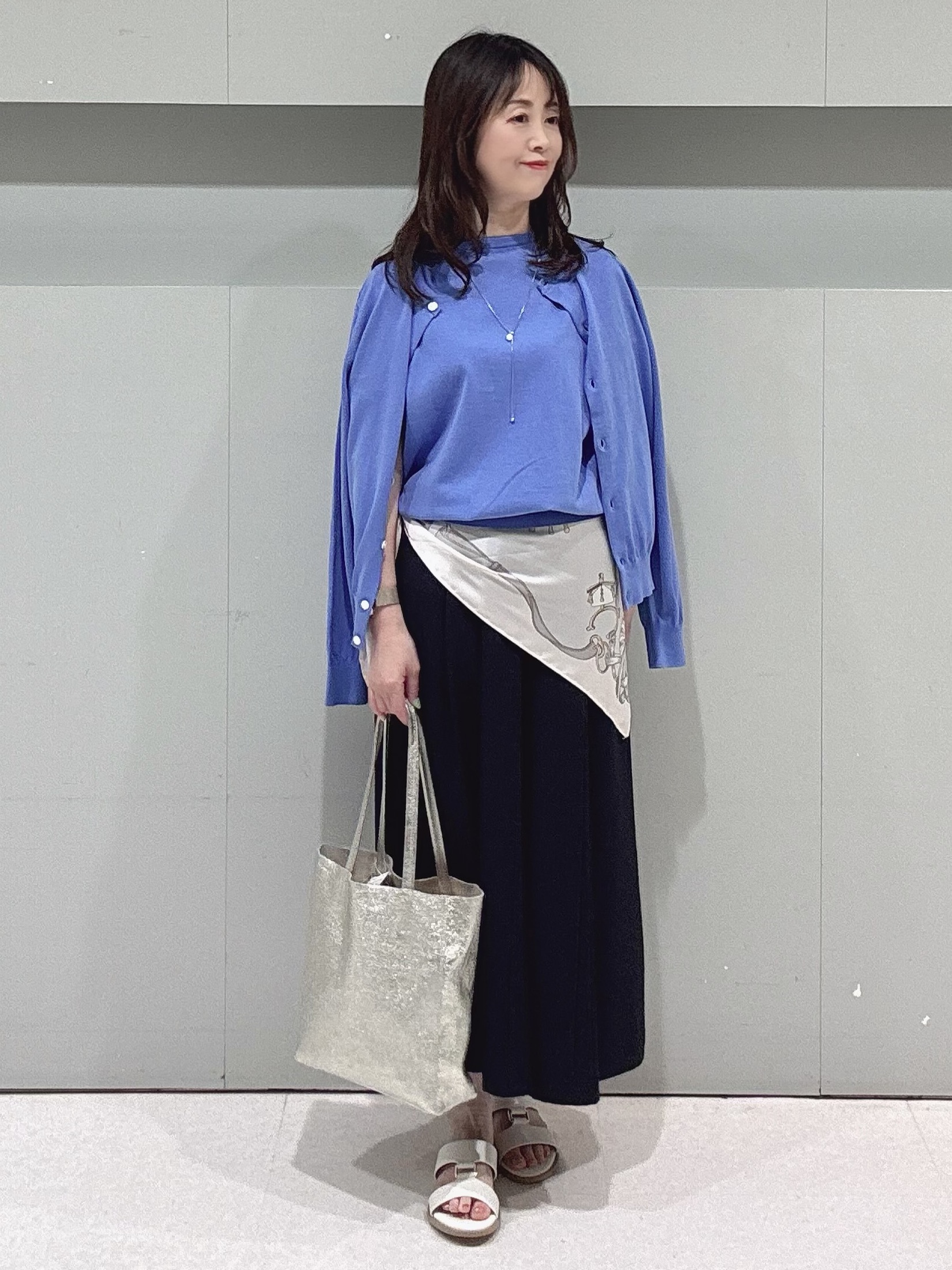 makiさんの「UNTITLED｜【9色展開/アンサンブル可】コットンクルーネックカーディガン」を使ったコーディネート