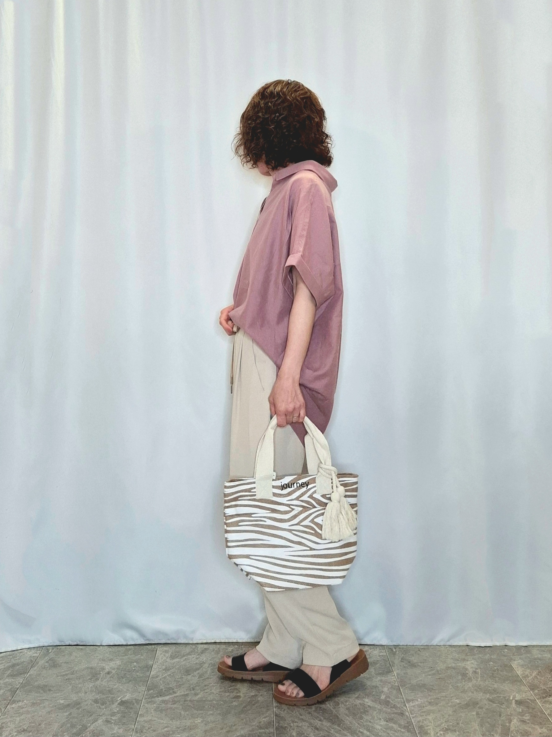ぬーさんの「SHOO･LA･RUE｜【ひんやり/UV】インせず着られる フレンチリネンスキッパーシャツ」を使ったコーディネート