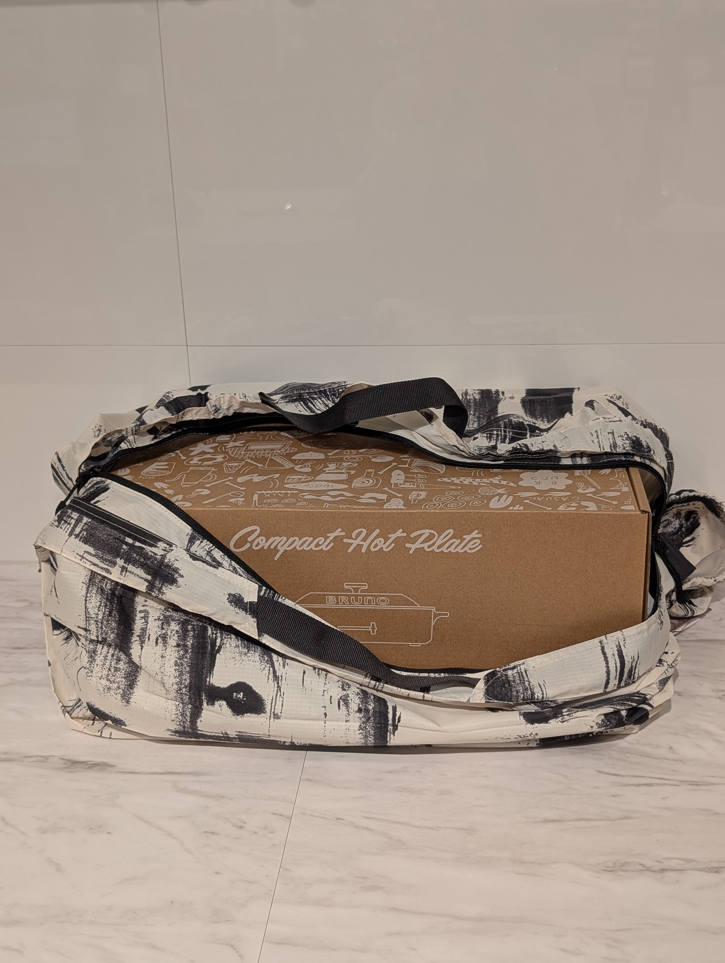 すーちゃんさんの「212 KITCHEN STORE｜パッカブルバッグ8L ホワイトバーチ ＜Shupatto  シュパット＞」を使ったコーディネート