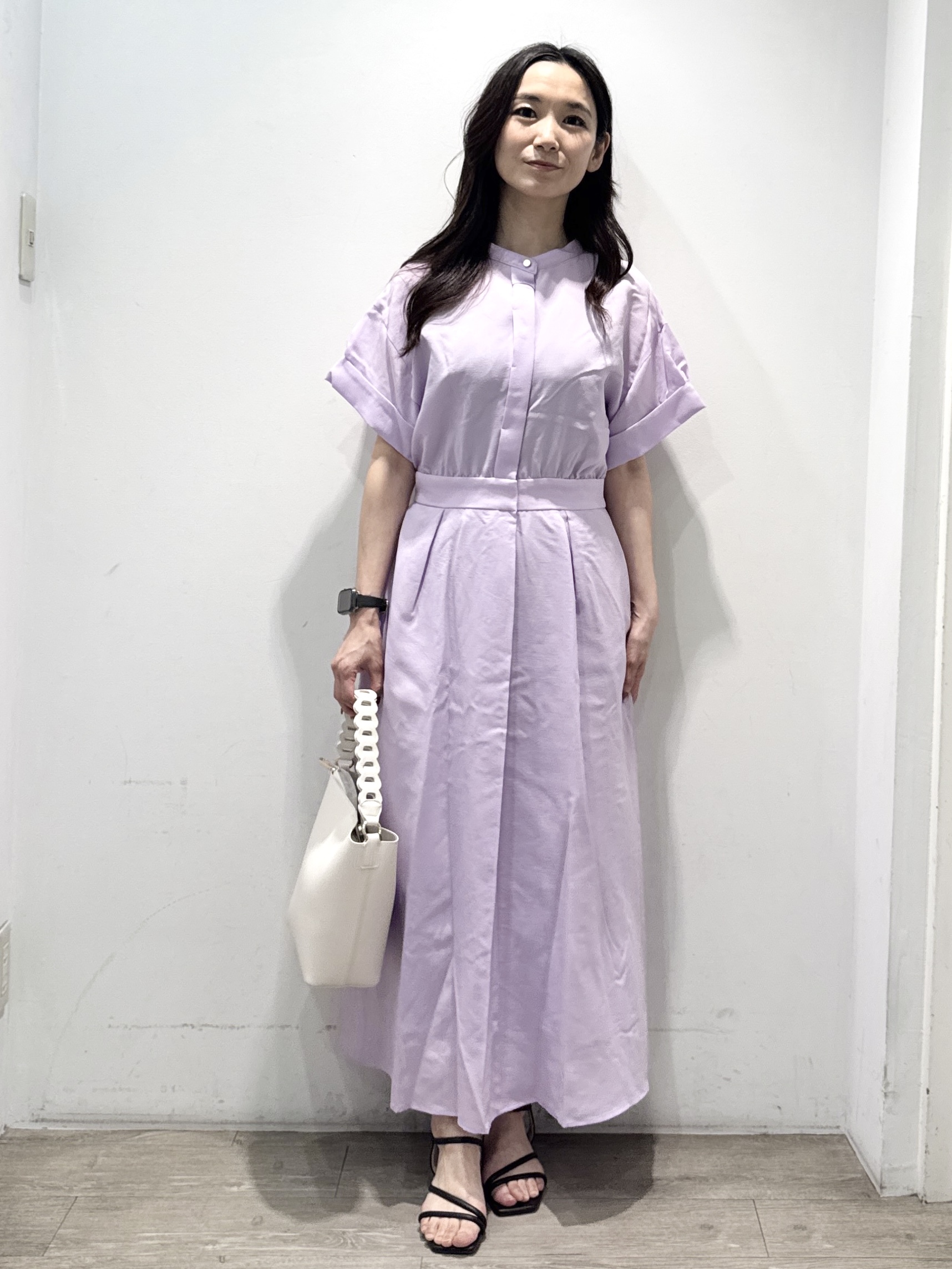 yuicciさんの「OPAQUE.CLIP｜【接触冷感／吸水速乾】リネンライク シャツワンピース《洗濯機OK》」を使ったコーディネート
