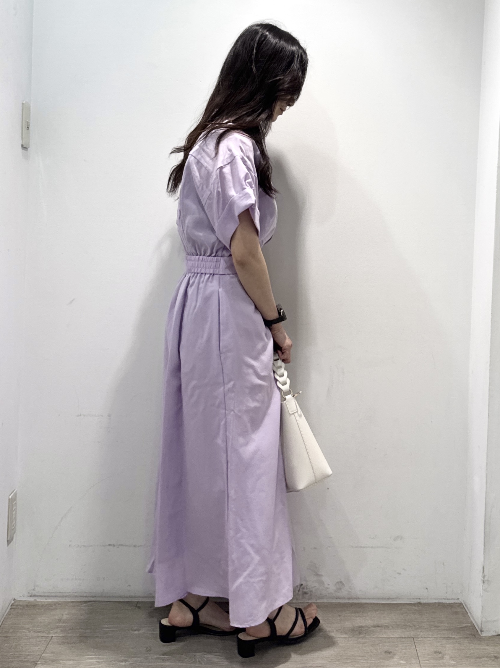 yuicciさんの「OPAQUE.CLIP｜【接触冷感／吸水速乾】リネンライク シャツワンピース《洗濯機OK》」を使ったコーディネート