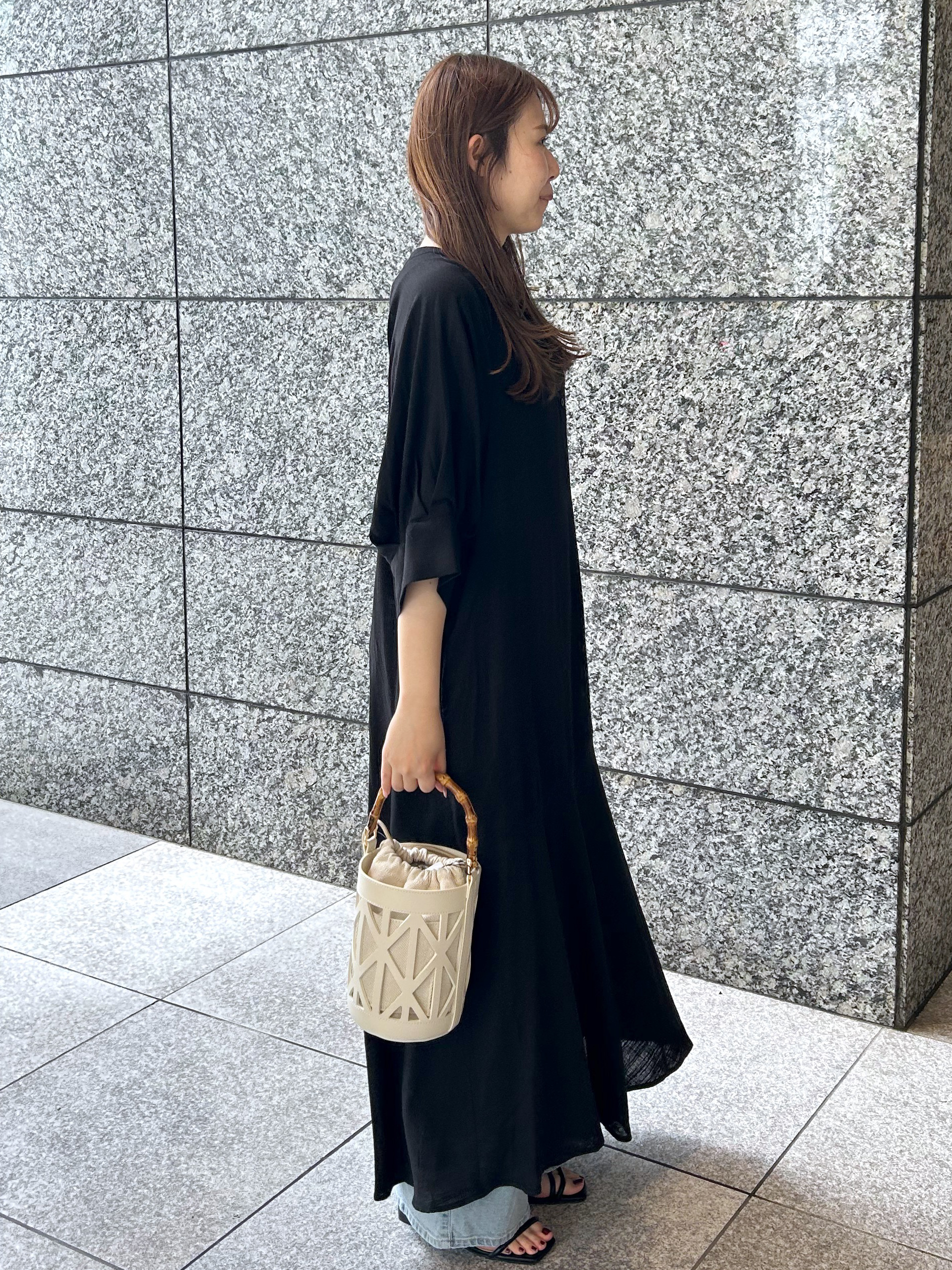 Risaさんの「OPAQUE.CLIP｜キーネックロングワンピース【洗える】」を使ったコーディネート