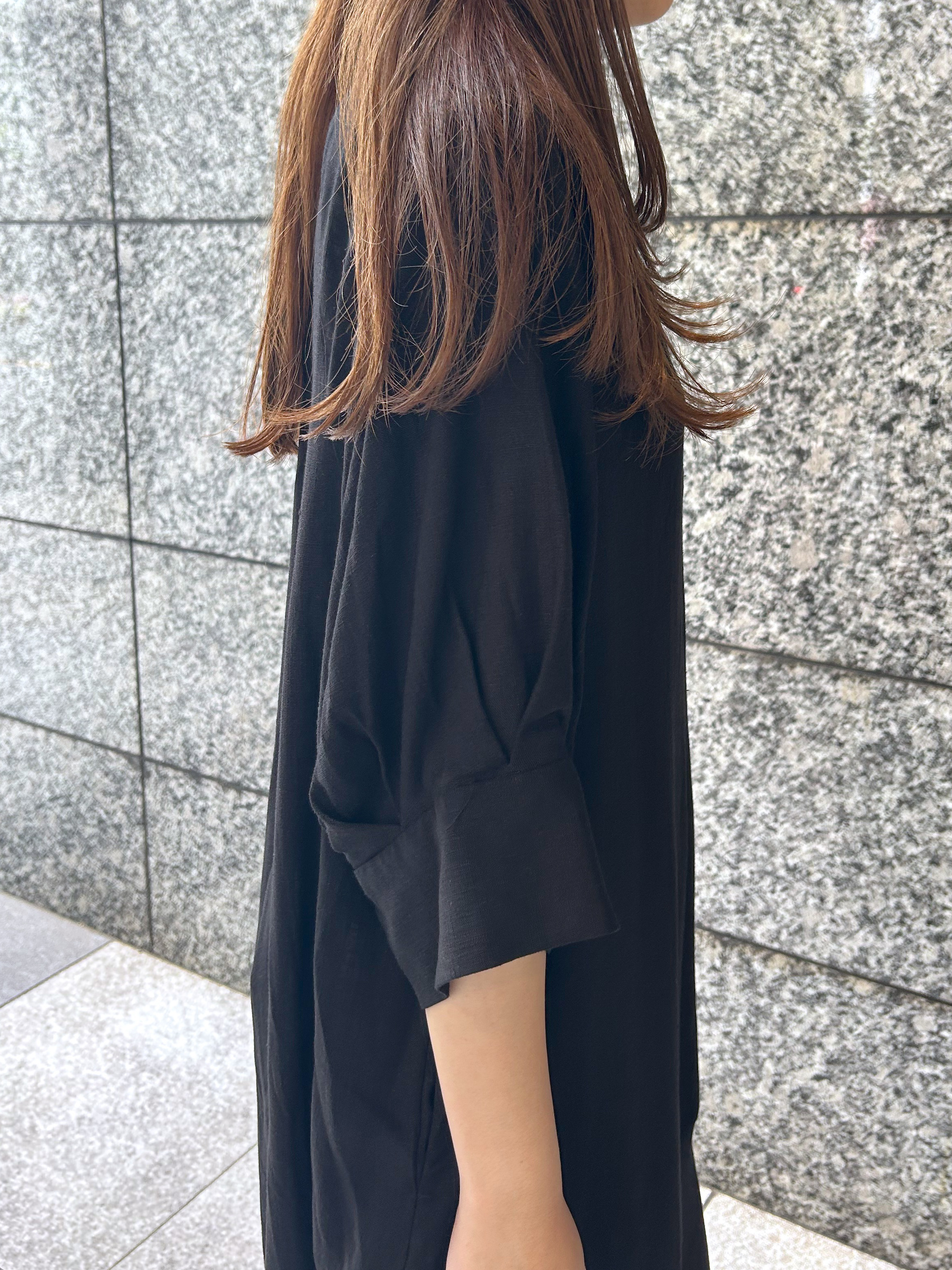 Risaさんの「OPAQUE.CLIP｜キーネックロングワンピース【洗える】」を使ったコーディネート