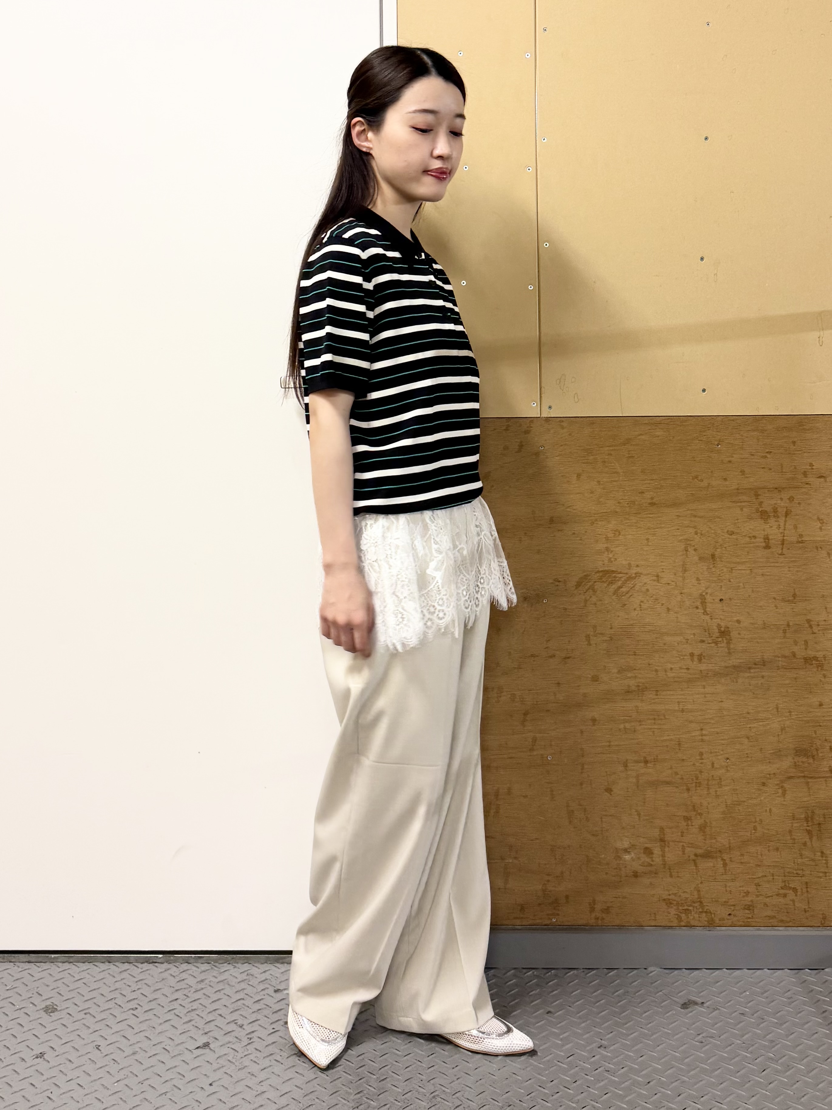 sahoさんの「THE SHOP TK｜【ひんやり/アンチピリング/UV】1枚で主役になる ボーダーポロニット」を使ったコーディネート