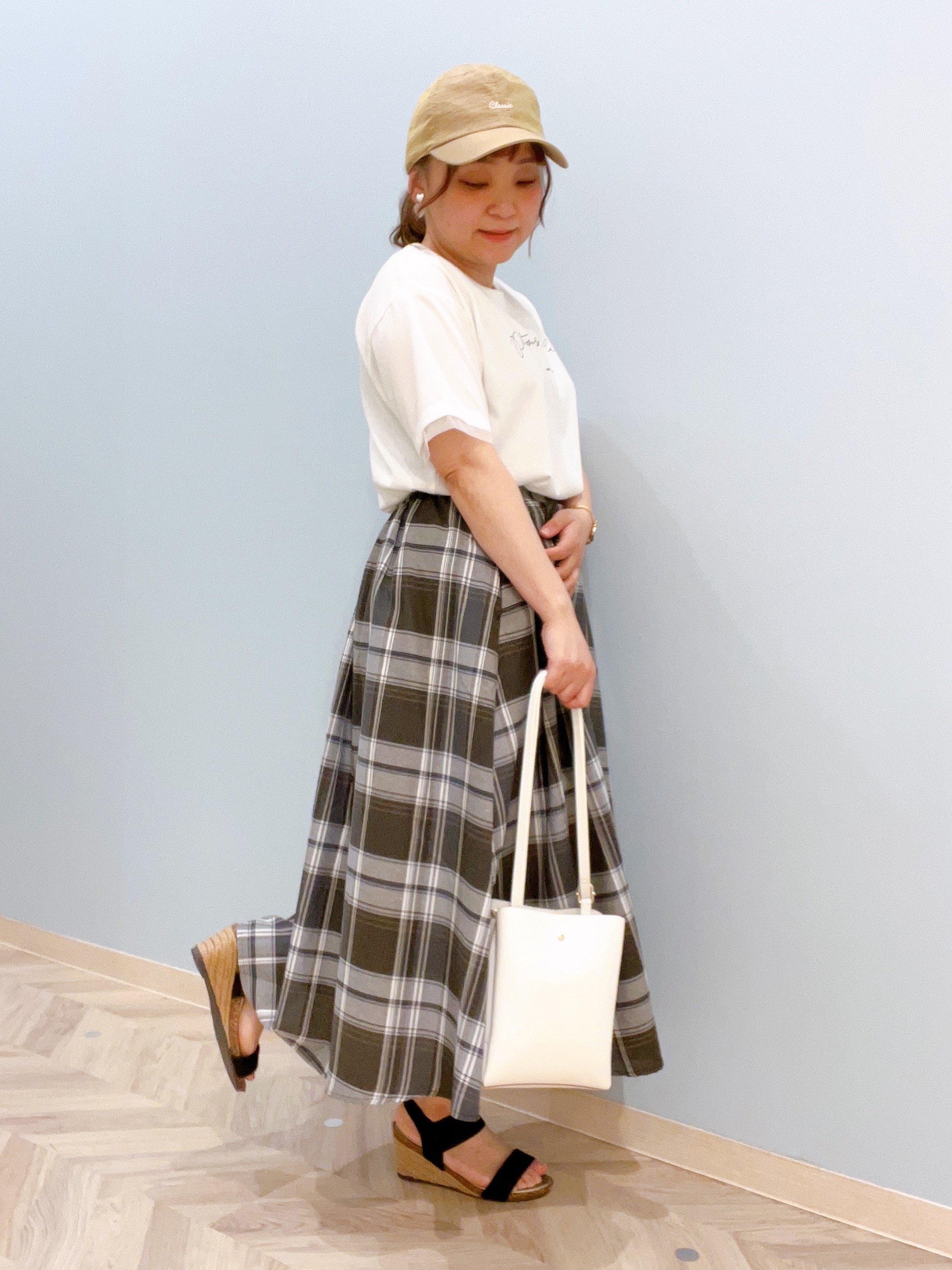 kitaさんの「SHOO･LA･RUE｜【さらり快適/洗濯機可/S-LL】風が通り抜ける 半袖バンドカラーシアーシャツ」を使ったコーディネート