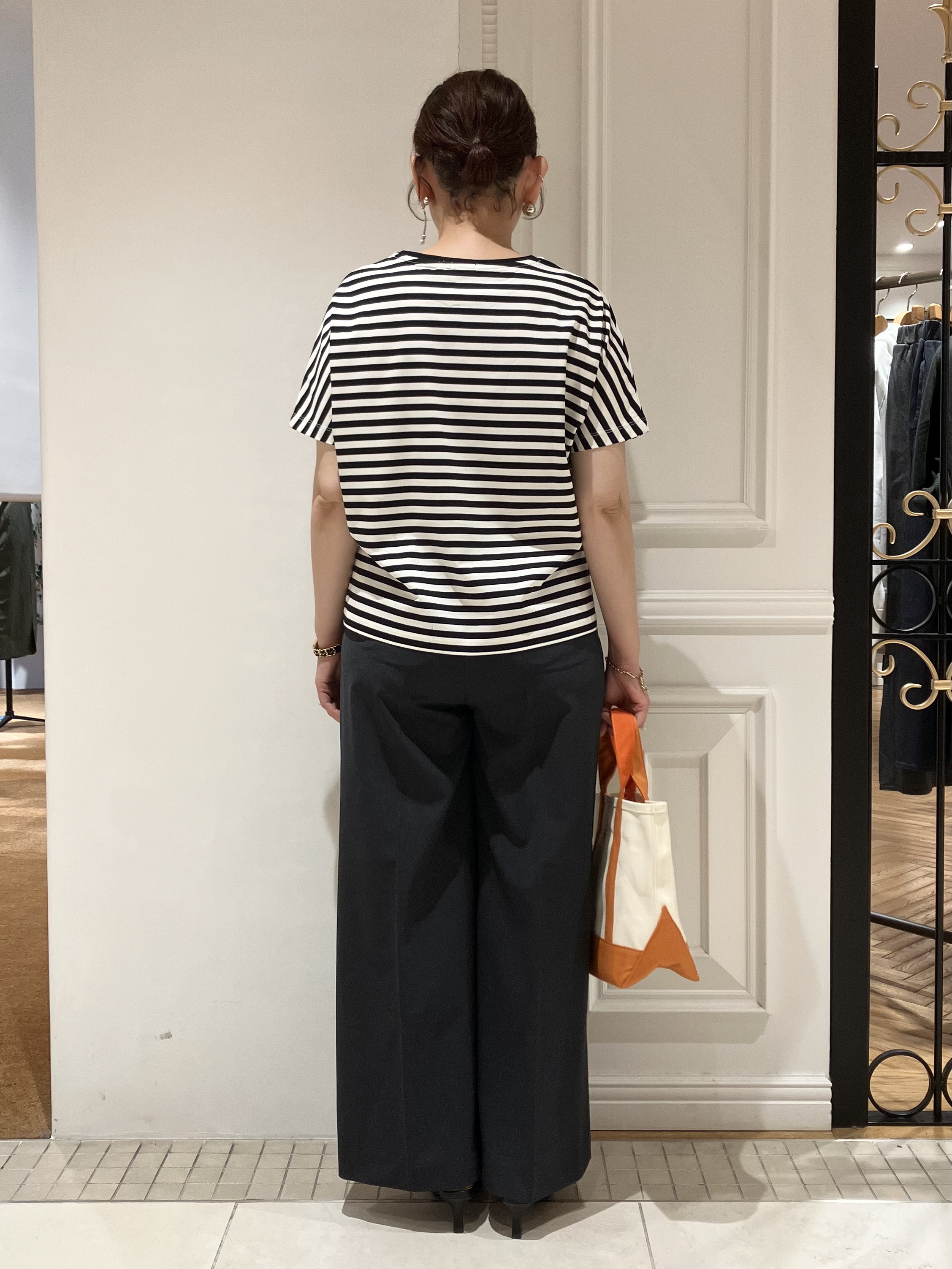 TAJIさんの「DRESSTERIOR｜【接触冷感／抗菌防臭／消臭】アイスクリアコットンドルマンスリーブボーダーTシャツ」を使ったコーディネート