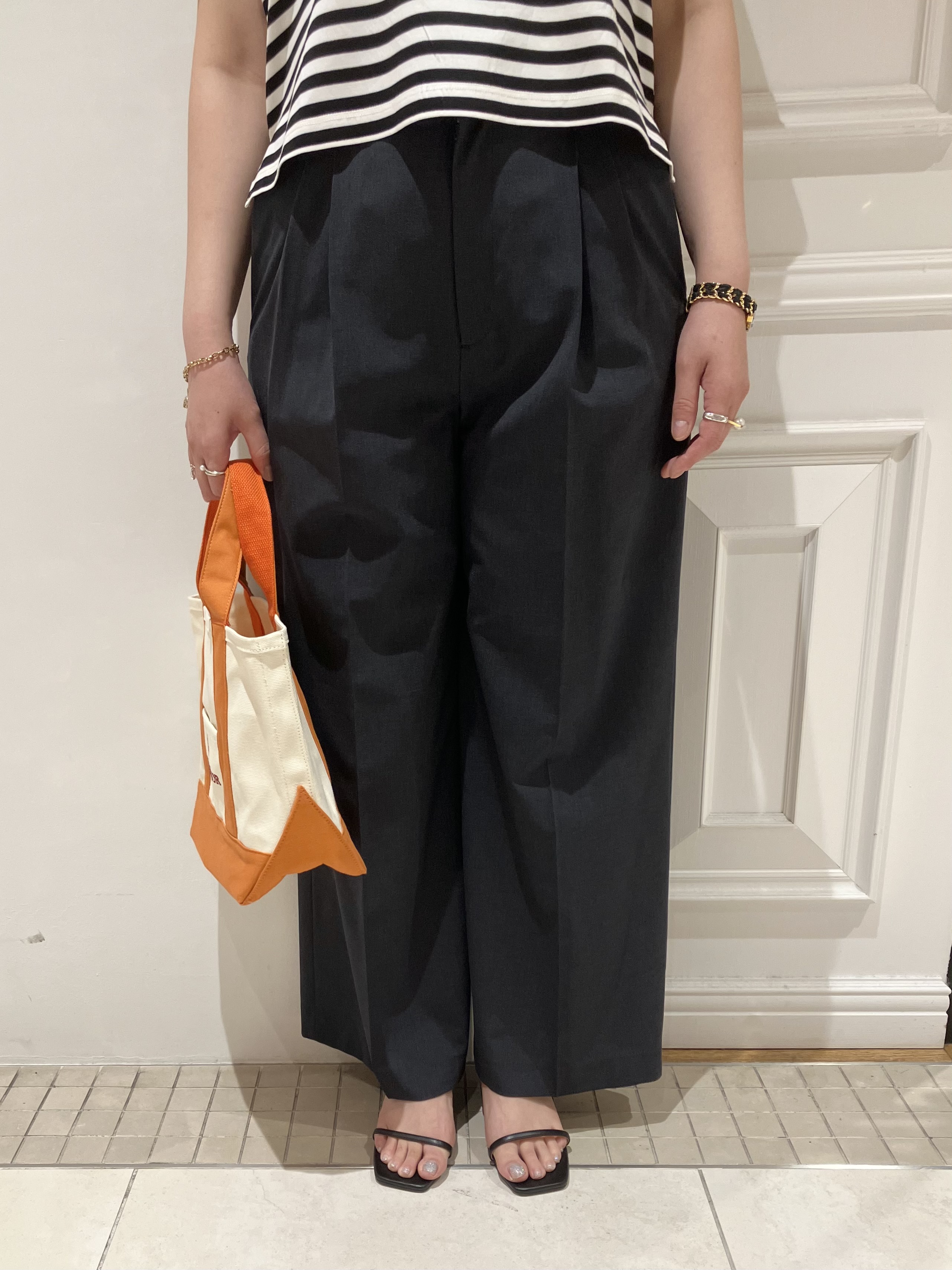 TAJIさんの「DRESSTERIOR｜【接触冷感／抗菌防臭／消臭】アイスクリアコットンドルマンスリーブボーダーTシャツ」を使ったコーディネート