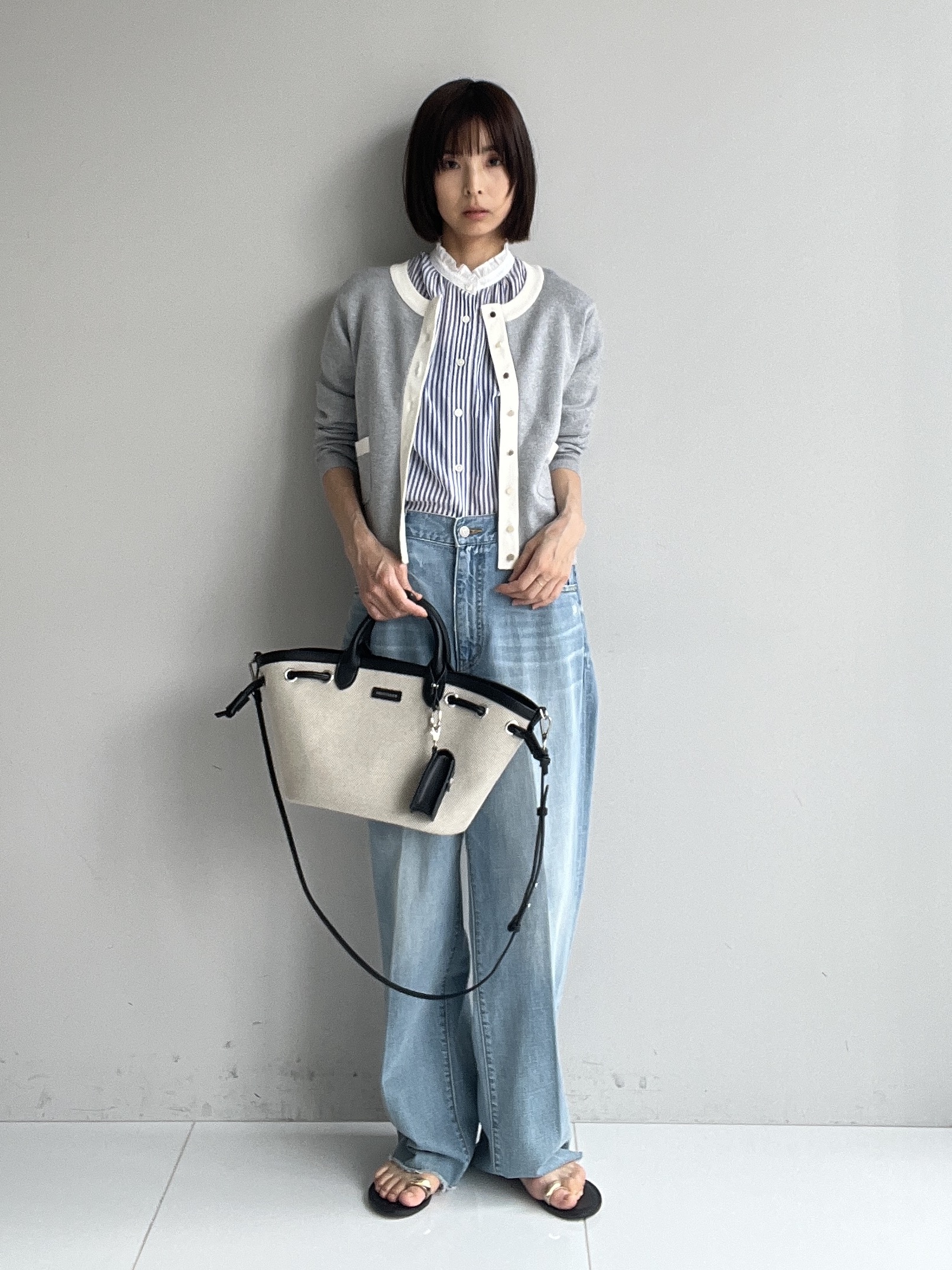 misaさんの「DRESSTERIOR｜【otonaMUSE5月号掲載/ウォッシャブル】ロンドンストライプクレリックブラウス」を使ったコーディネート