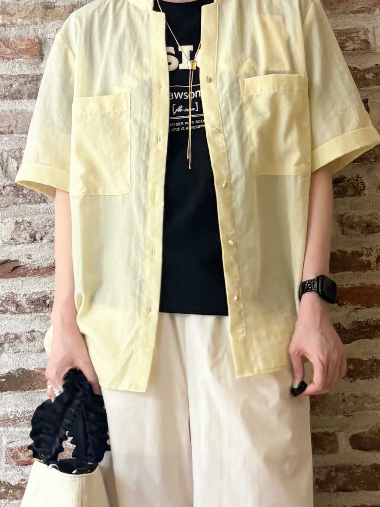しばさんの「THE SHOP TK｜【M-XL/刻みネックですっきり見え】Wポケット金ボタン 5分袖シャツ」を使ったコーディネート