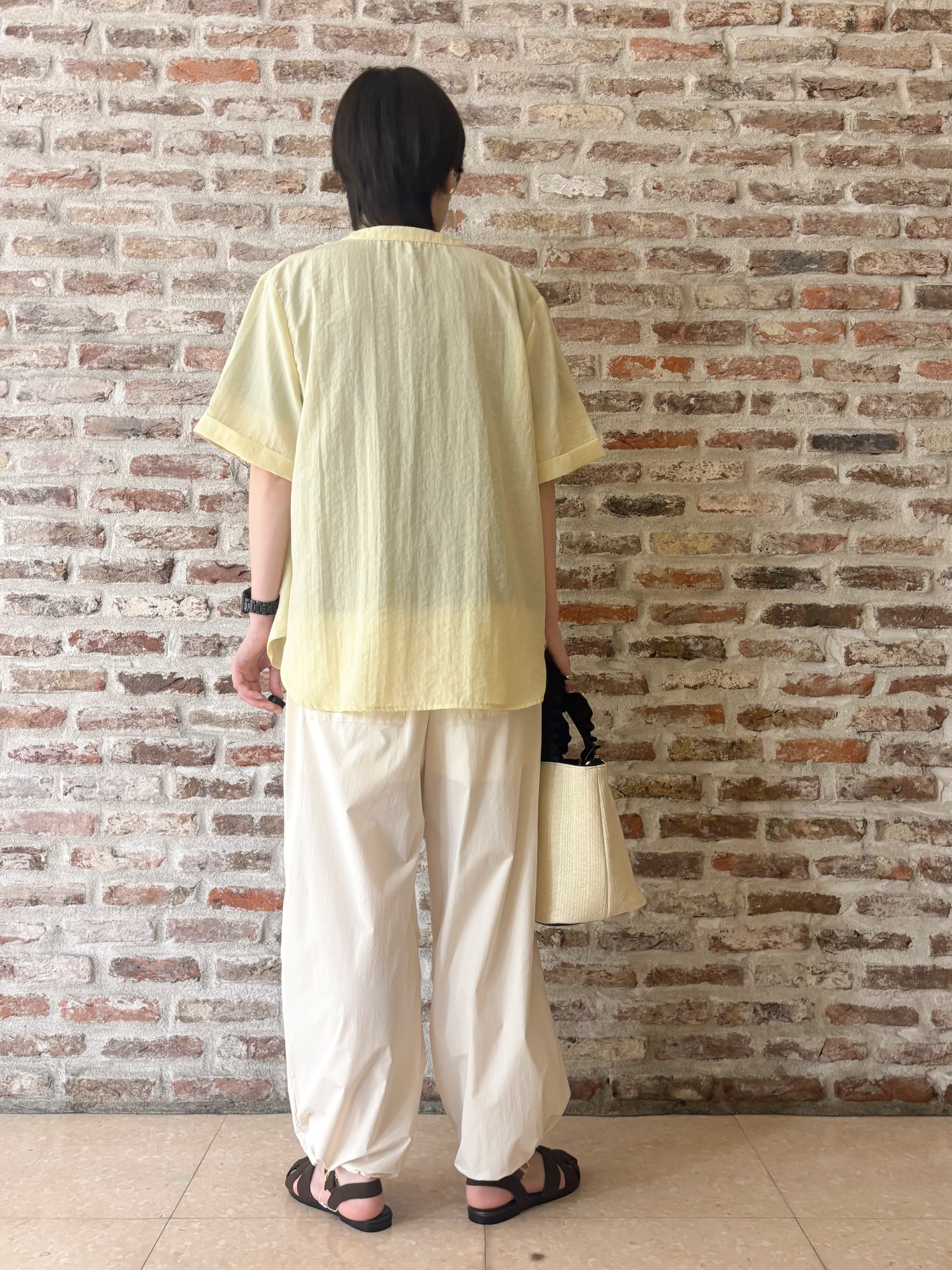 しばさんの「THE SHOP TK｜【M-XL/刻みネックですっきり見え】Wポケット金ボタン 5分袖シャツ」を使ったコーディネート