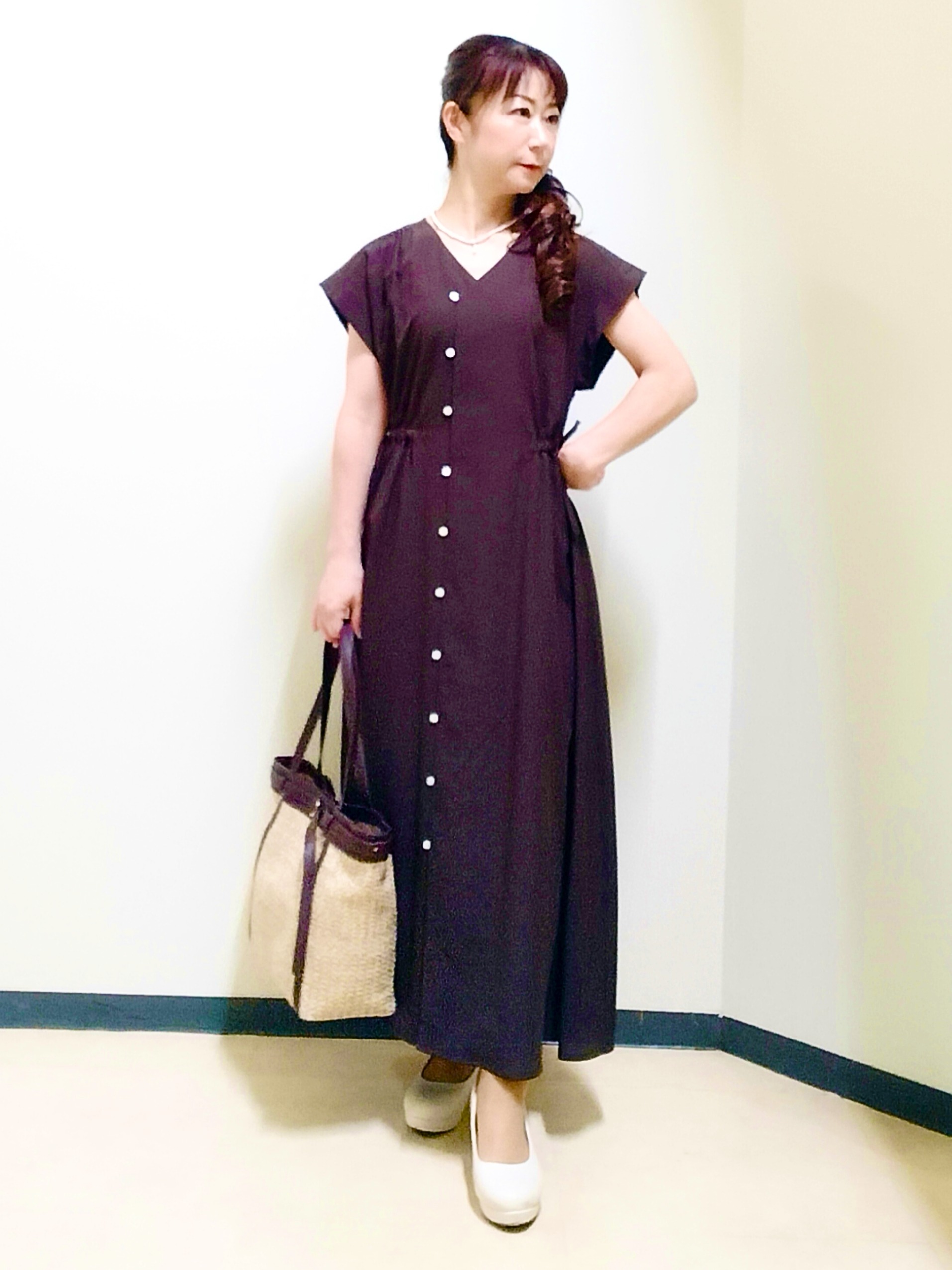 花さんの「Reflect｜【通気性あり／涼しい／マシンウォッシャブル】フロントボタンワンピース」を使ったコーディネート
