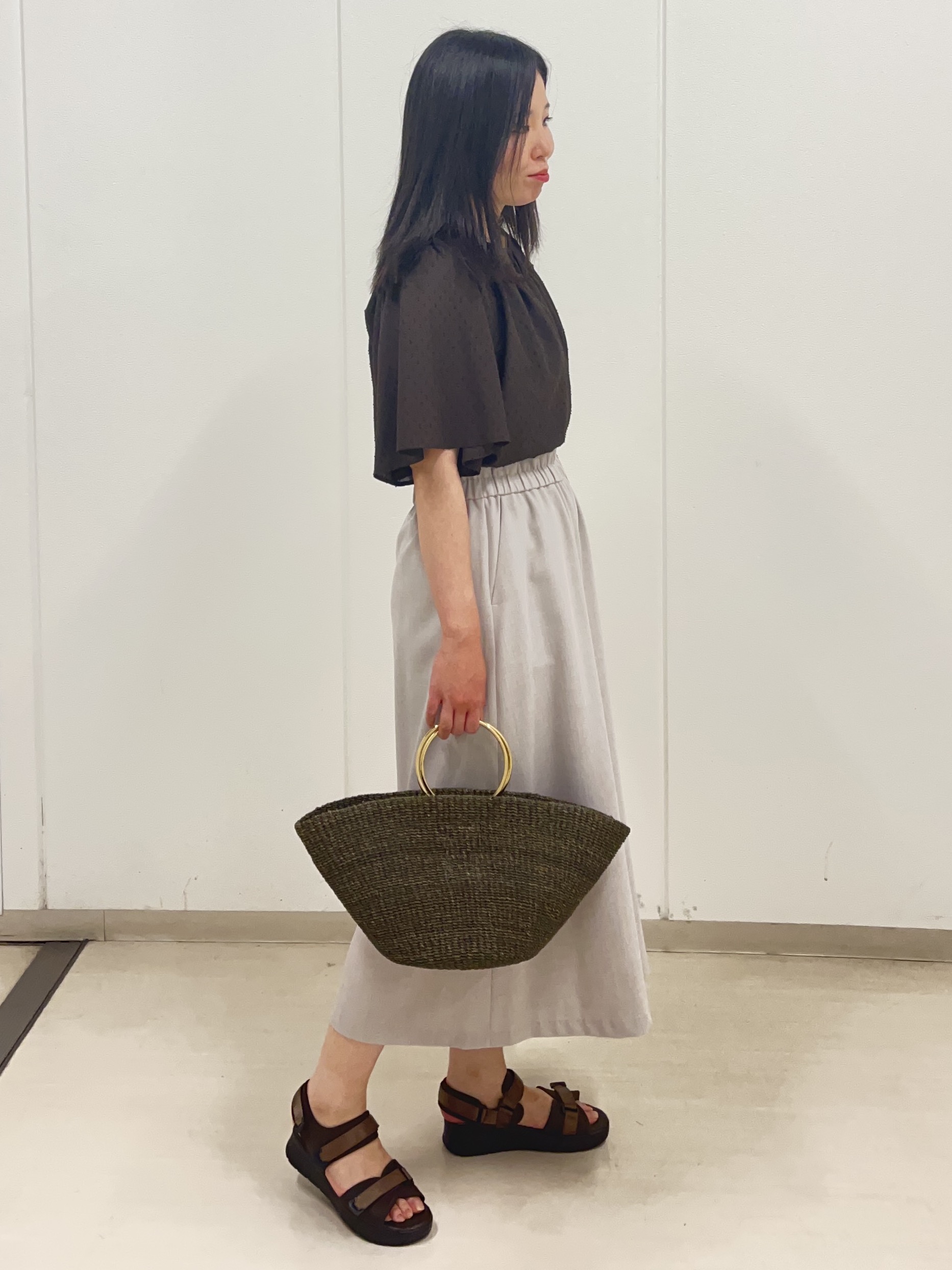 Rihoさんの「Reflect｜ネックギャザーデザインブラウス」を使ったコーディネート