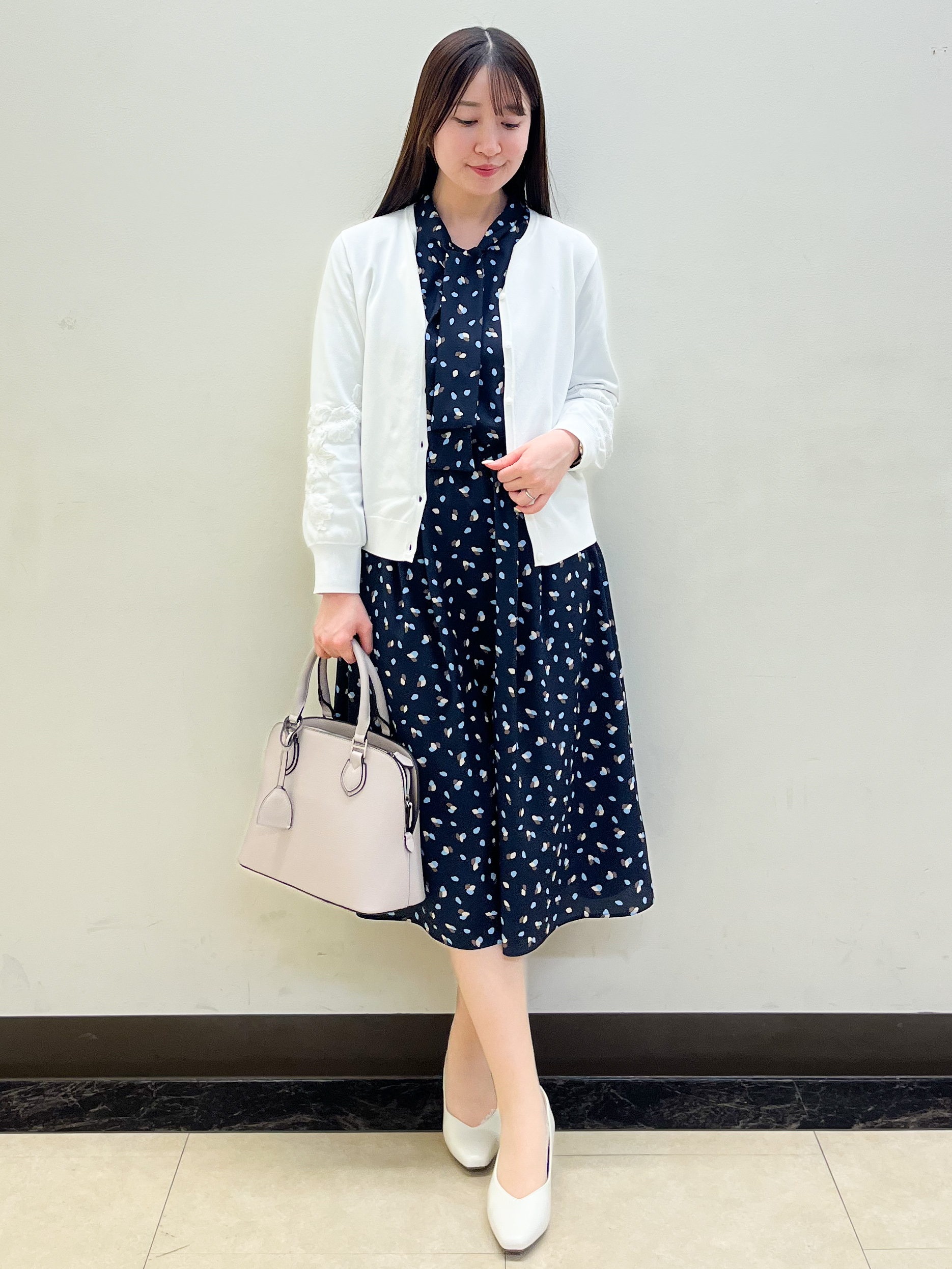 mikikoさんの「Reflect｜レースデザインスリーブカーディガン」を使ったコーディネート