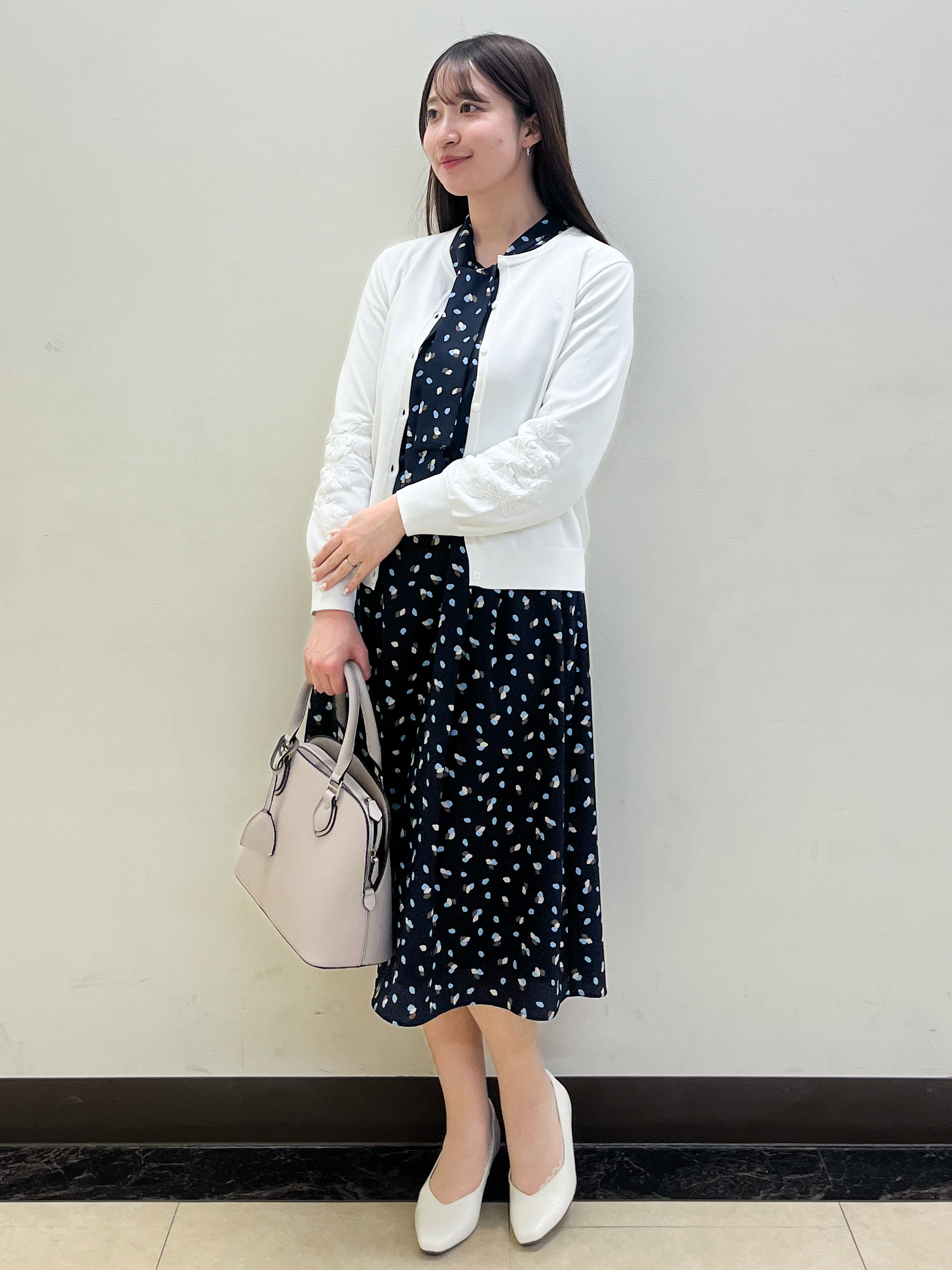 mikikoさんの「Reflect｜レースデザインスリーブカーディガン」を使ったコーディネート