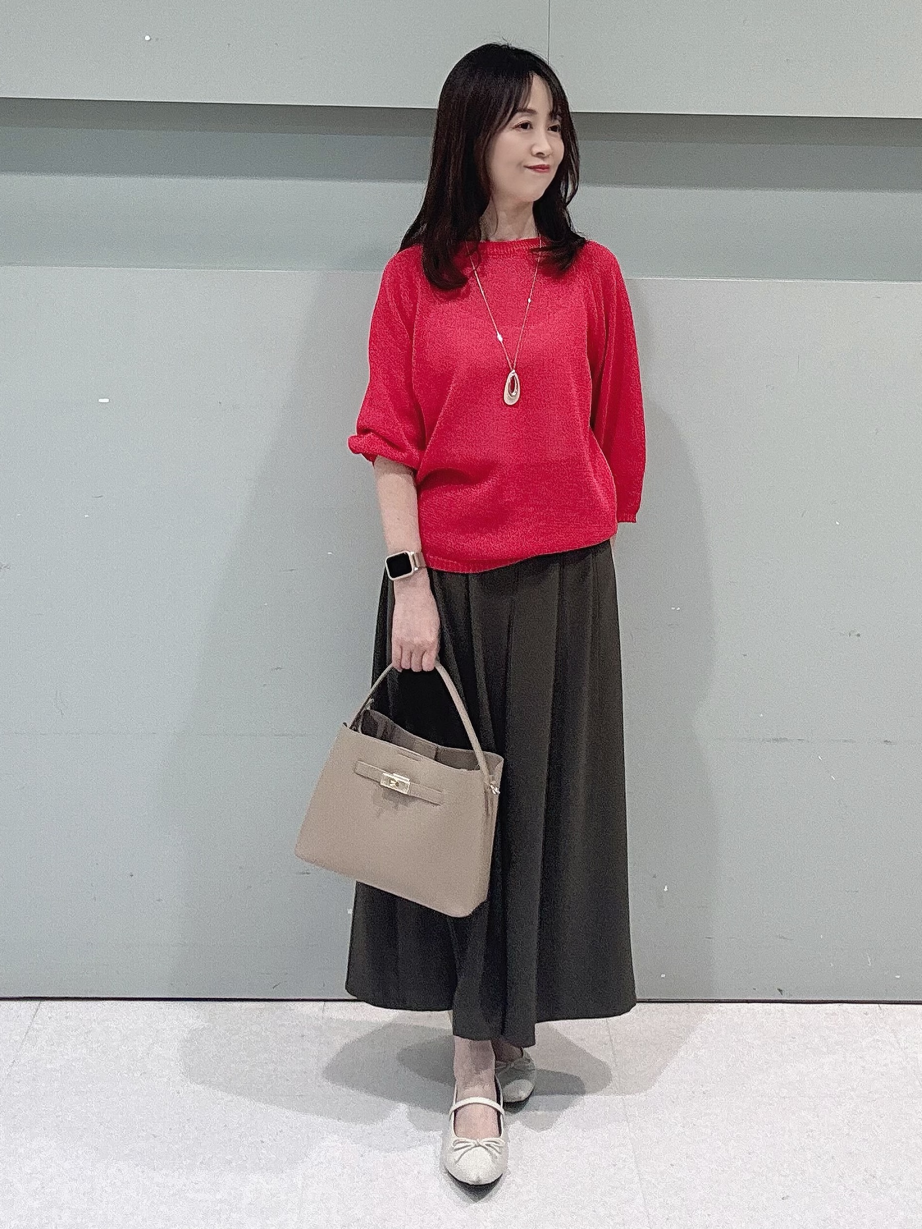 makiさんの「UNTITLED｜【洗える/ゆったり】クルーネックドライニット」を使ったコーディネート
