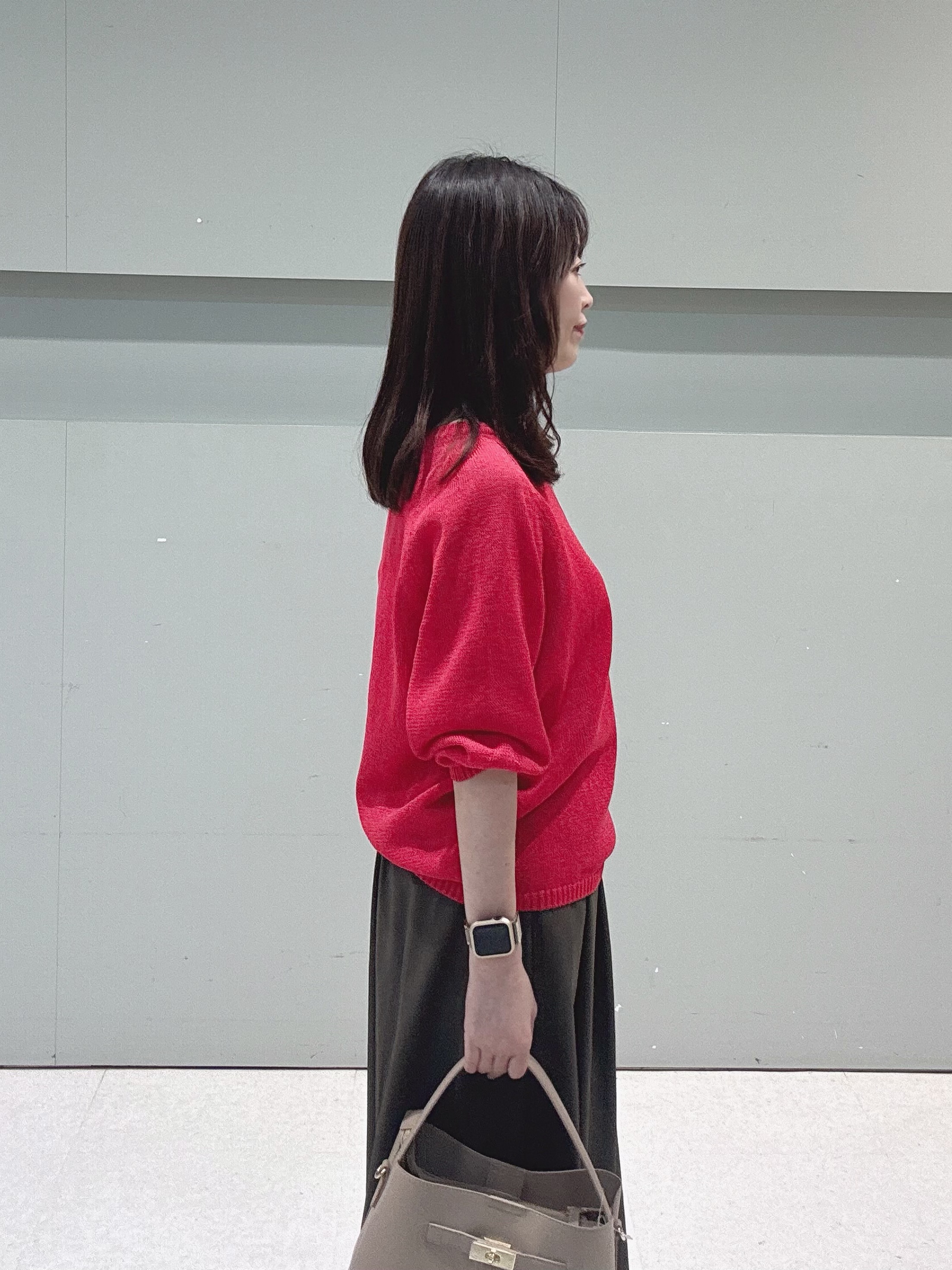 makiさんの「UNTITLED｜【洗える/ゆったり】クルーネックドライニット」を使ったコーディネート