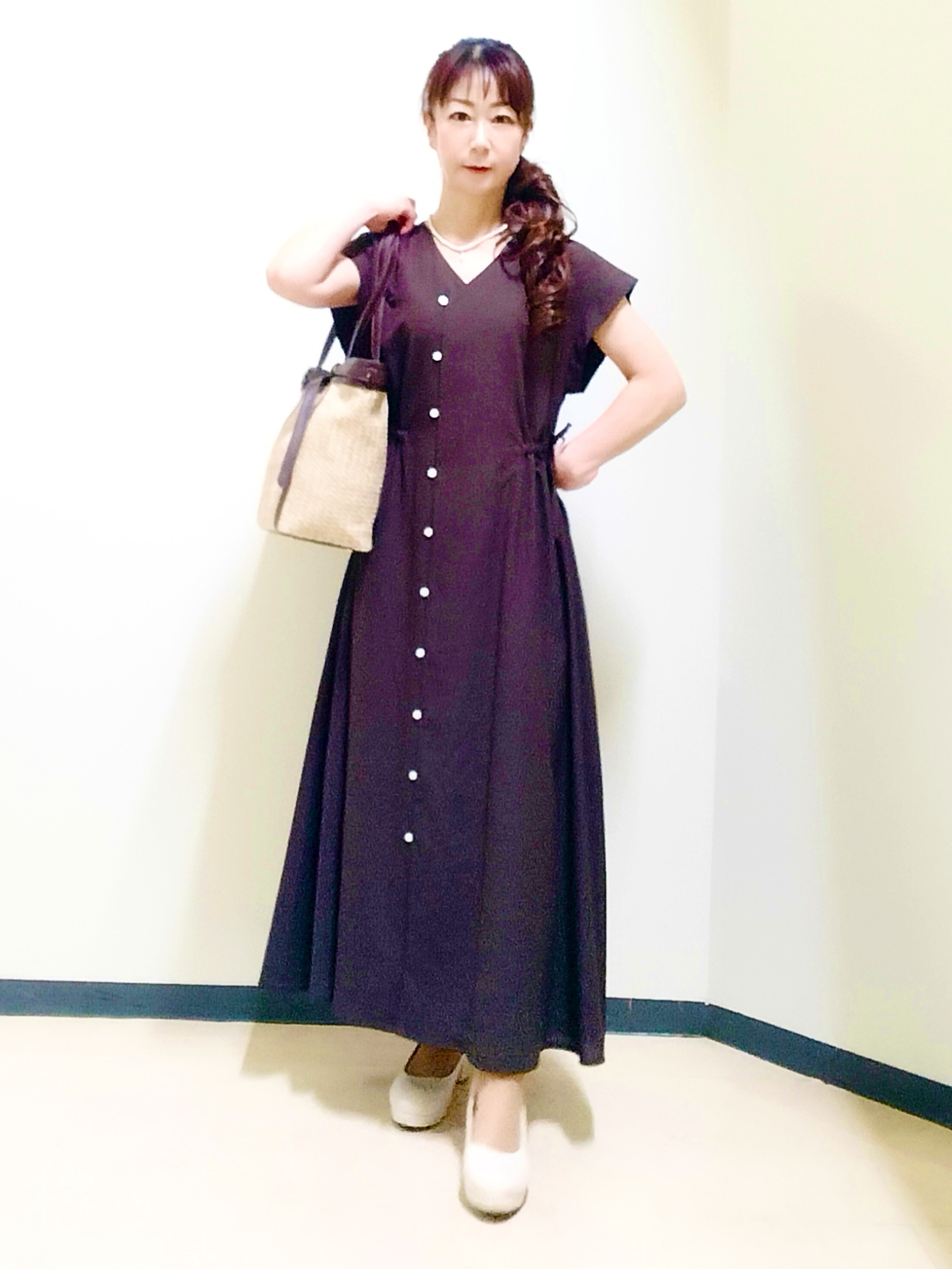 花さんの「Reflect｜【通気性あり／涼しい／マシンウォッシャブル】フロントボタンワンピース」を使ったコーディネート