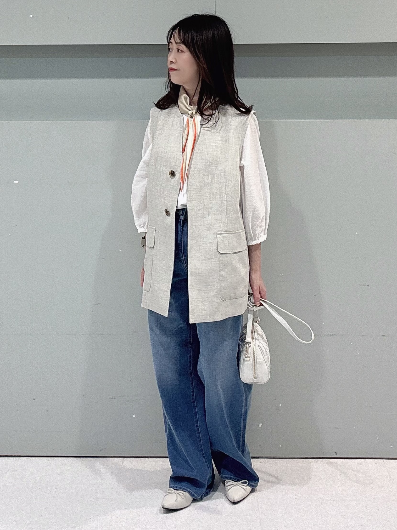 makiさんの「UNTITLED｜【セットアップ可/UV/接触冷感】スラブキーネックジレ」を使ったコーディネート