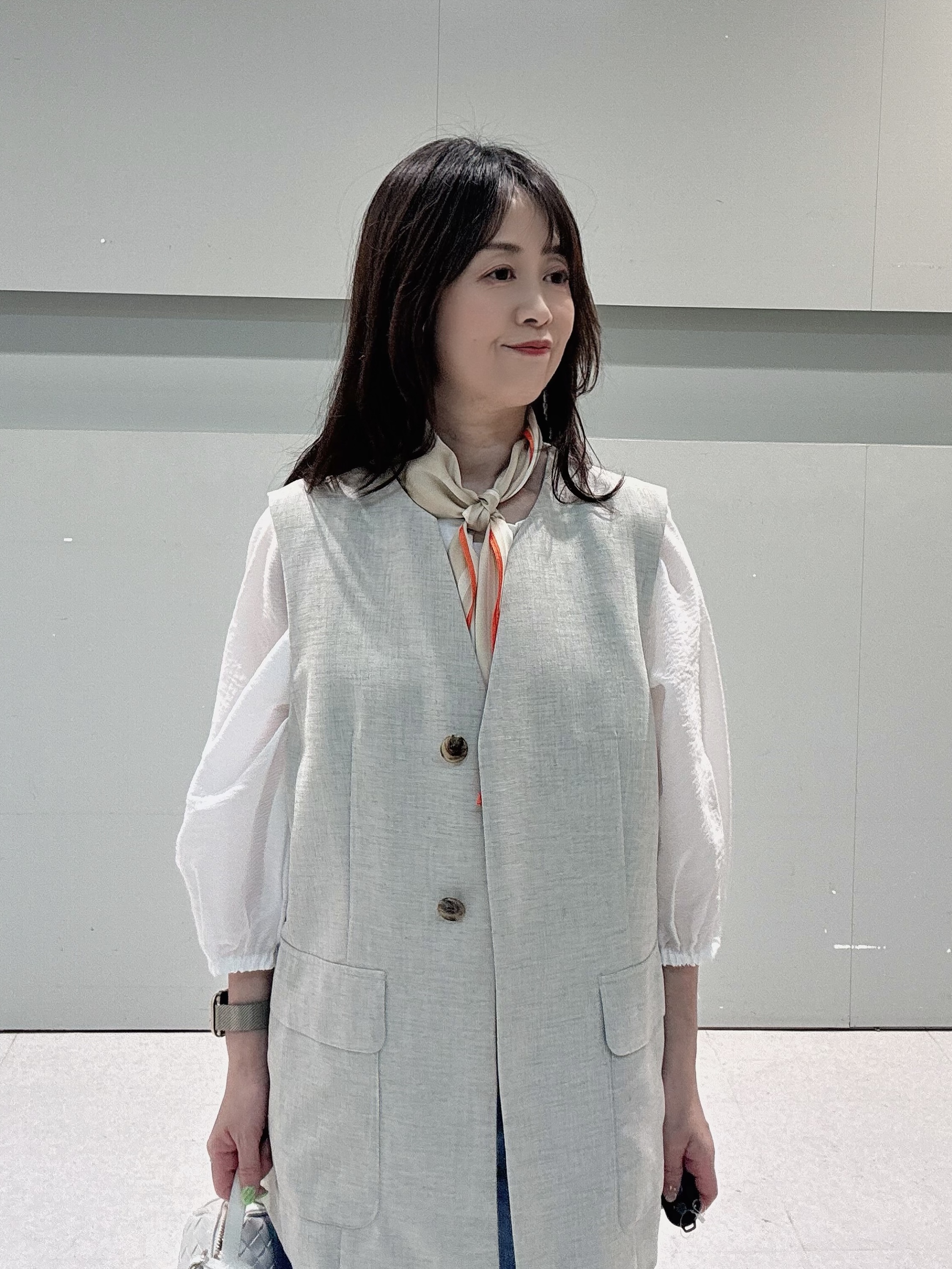 makiさんの「UNTITLED｜【セットアップ可/UV/接触冷感】スラブキーネックジレ」を使ったコーディネート