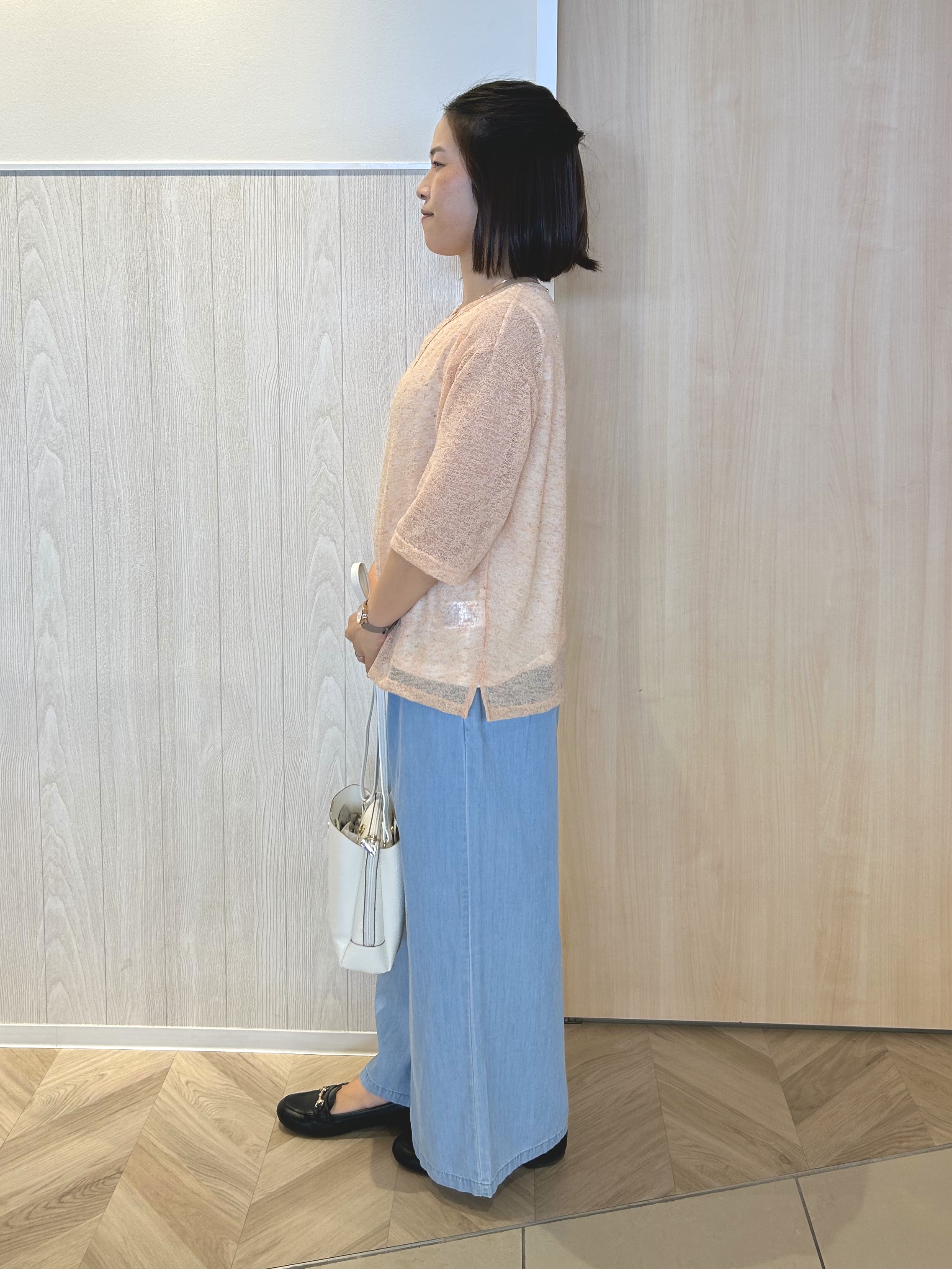 tomoさんの「SHOO･LA･RUE｜【2点セット】メランジシアートップス&times;タンクトップセット」を使ったコーディネート