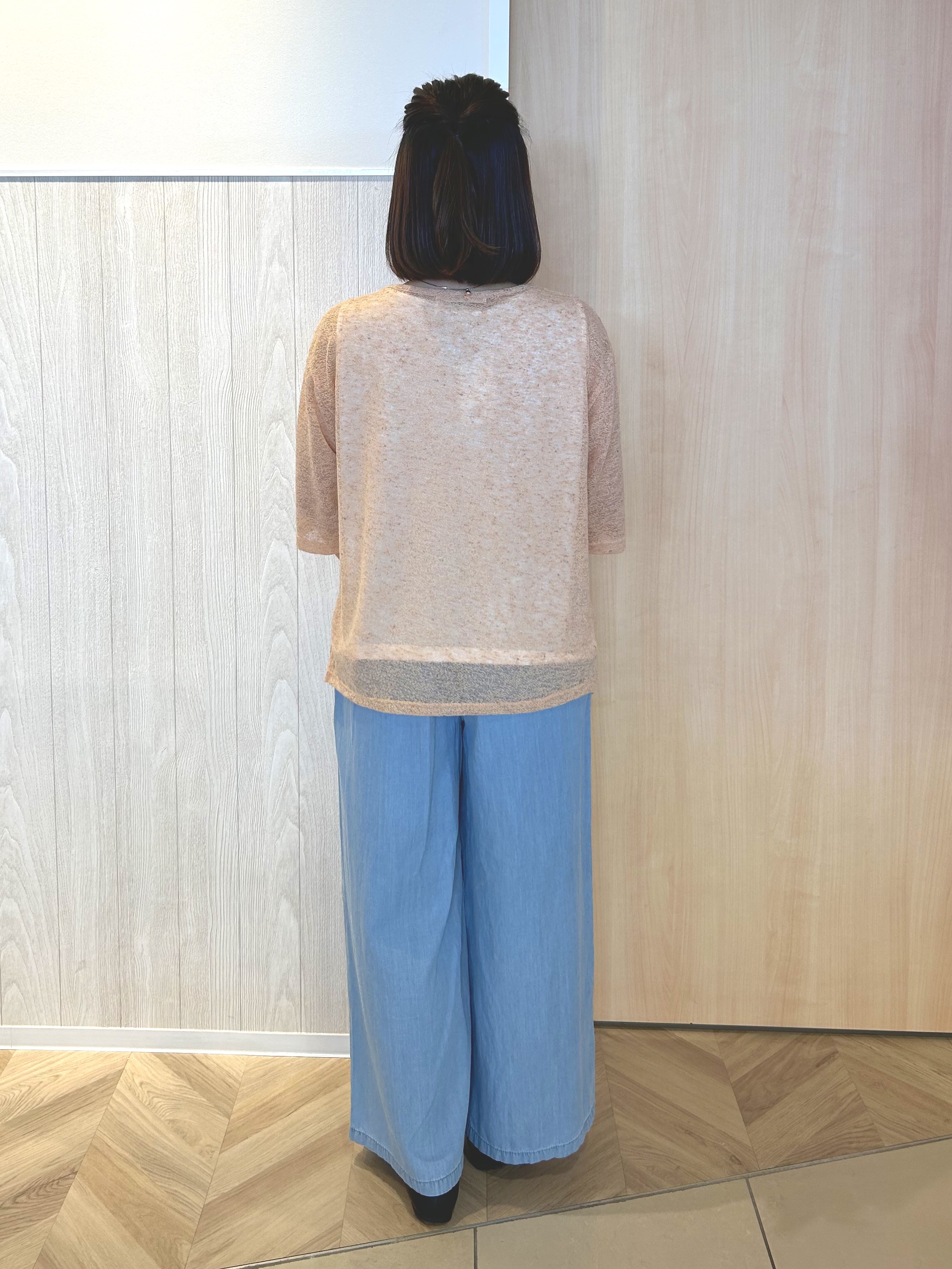 tomoさんの「SHOO･LA･RUE｜【2点セット】メランジシアートップス&times;タンクトップセット」を使ったコーディネート