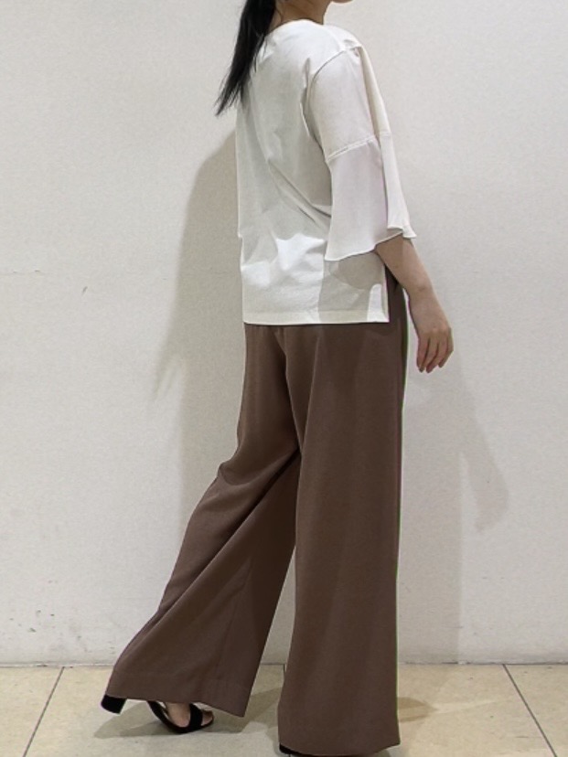 watanabeさんの「UNTITLED｜【洗える/華奢見え】袖シアープルオーバー」を使ったコーディネート