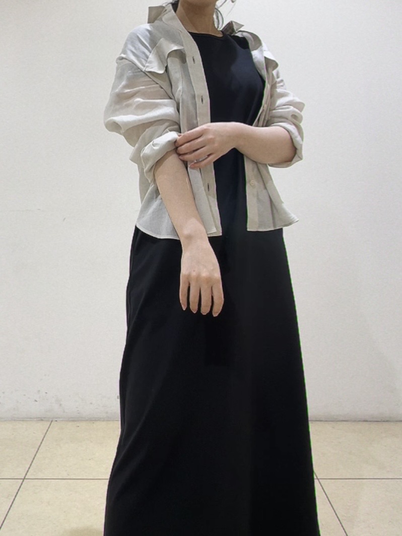 watanabeさんの「UNTITLED｜【古畑星夏さん着用/接触冷感】ドライタッチシャツ」を使ったコーディネート